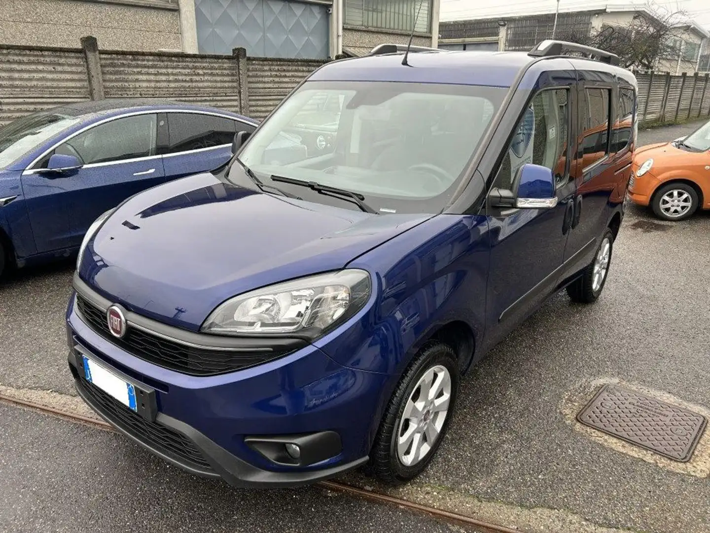 Fiat Doblo 1.4 T-Jet 16V Lounge *GARANTITO* *FINANZIABILE* Blu/Azzurro - 2
