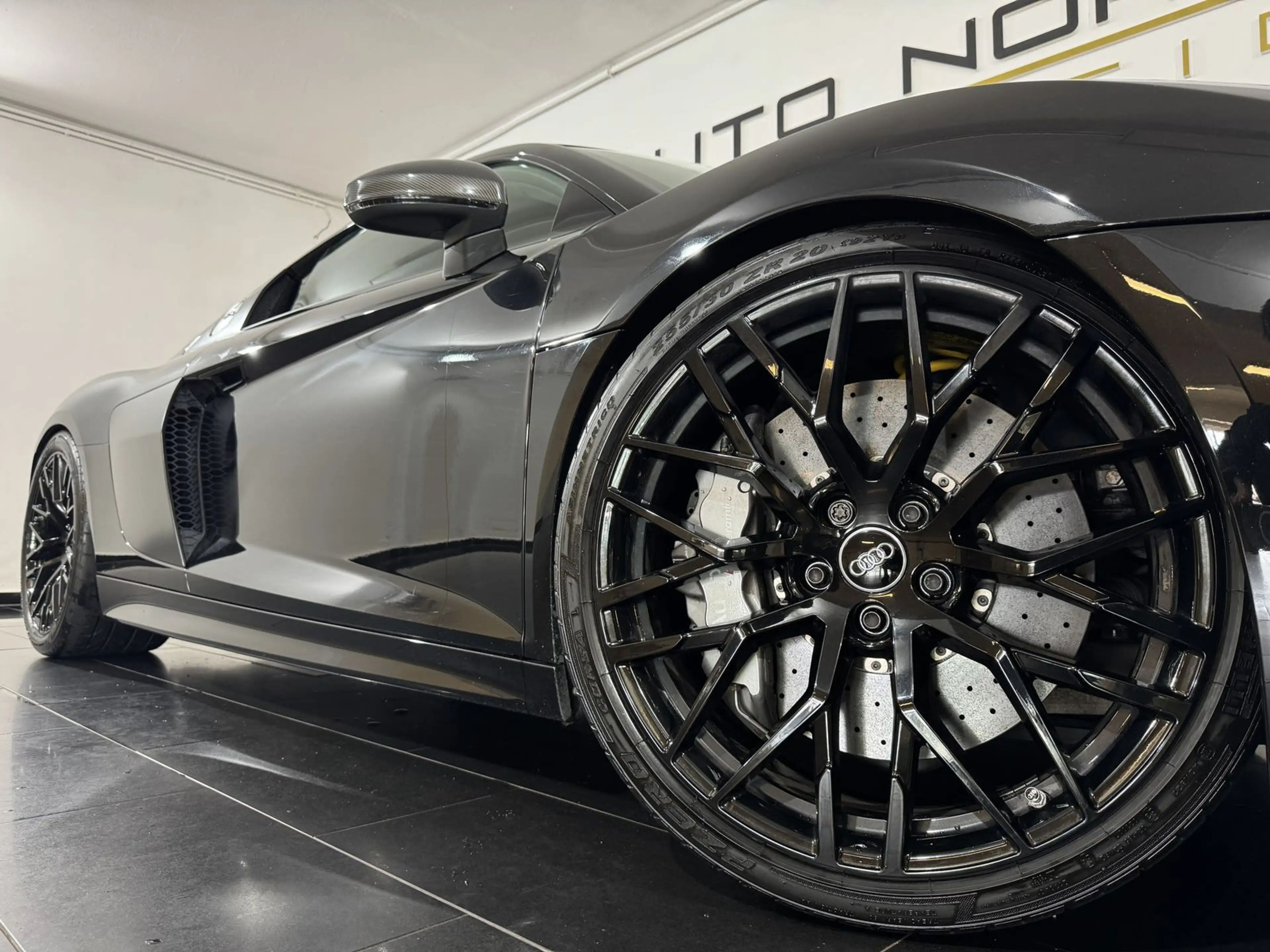 Audi R8 5.2 FSI plus q. *Laser*B&O*S-AGA*Carbon*Cam* — photo 7