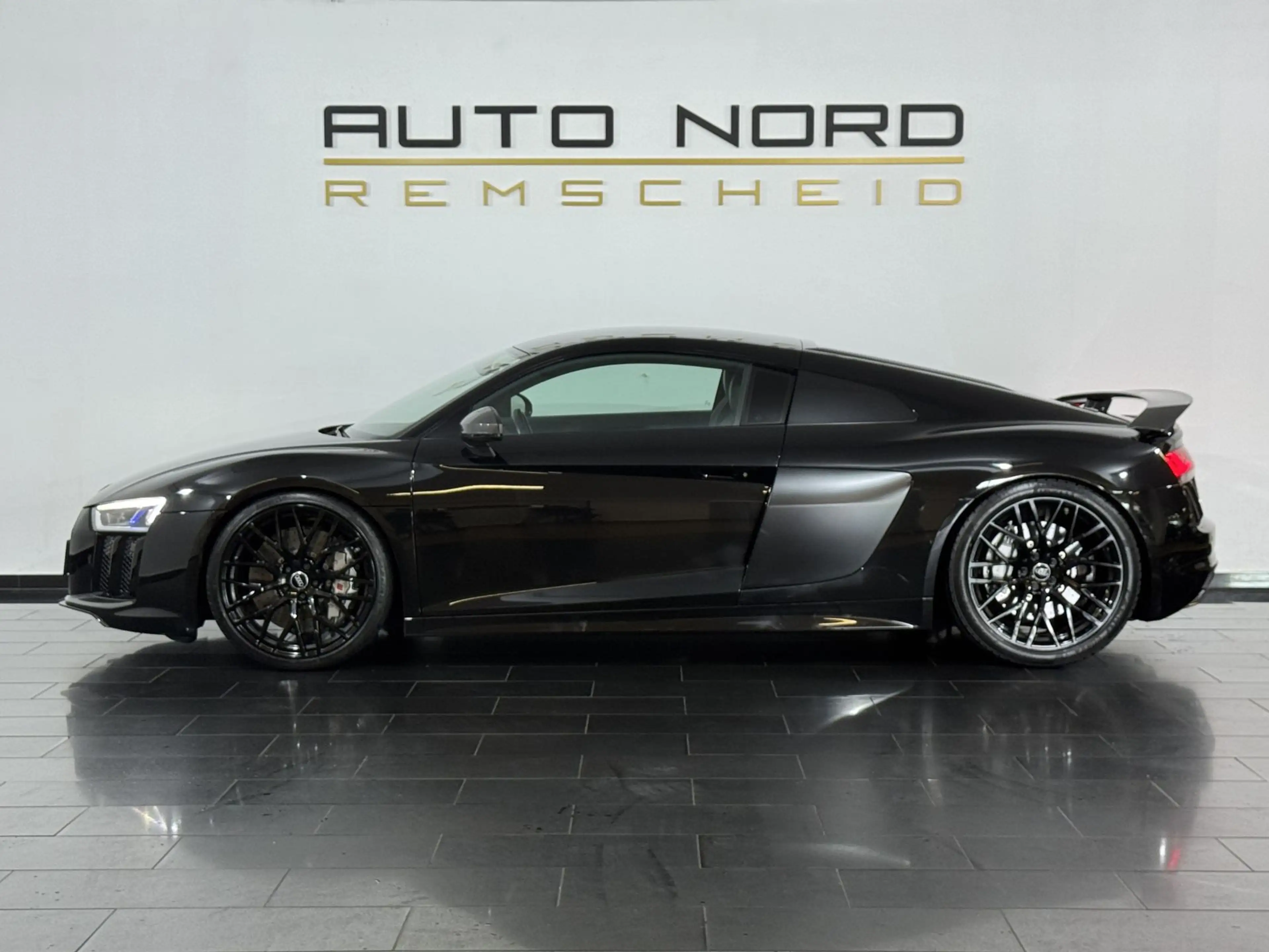 Audi R8 5.2 FSI plus q. *Laser*B&O*S-AGA*Carbon*Cam* — photo 12