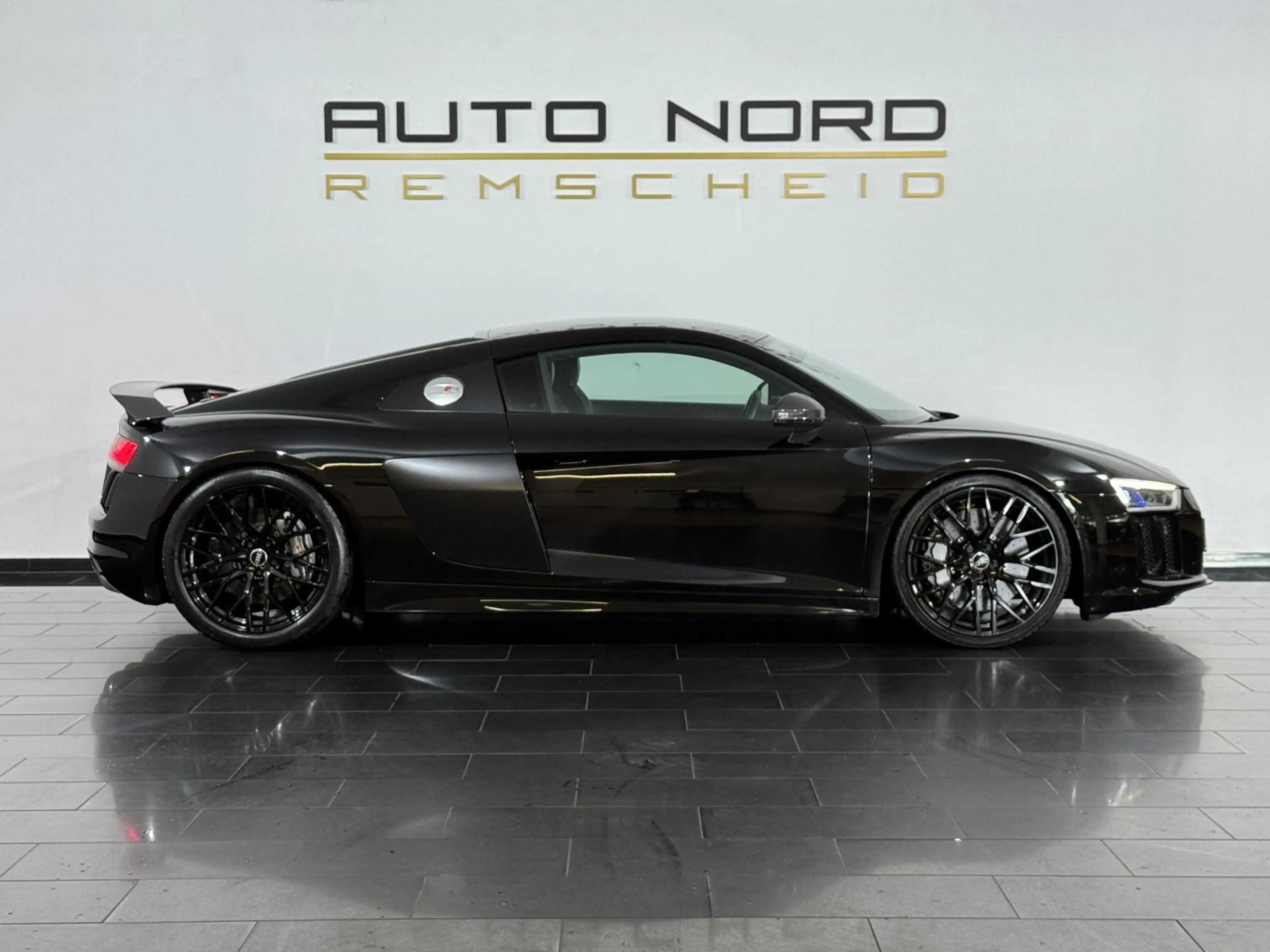 Audi R8 5.2 FSI plus q. *Laser*B&O*S-AGA*Carbon*Cam* — photo 6
