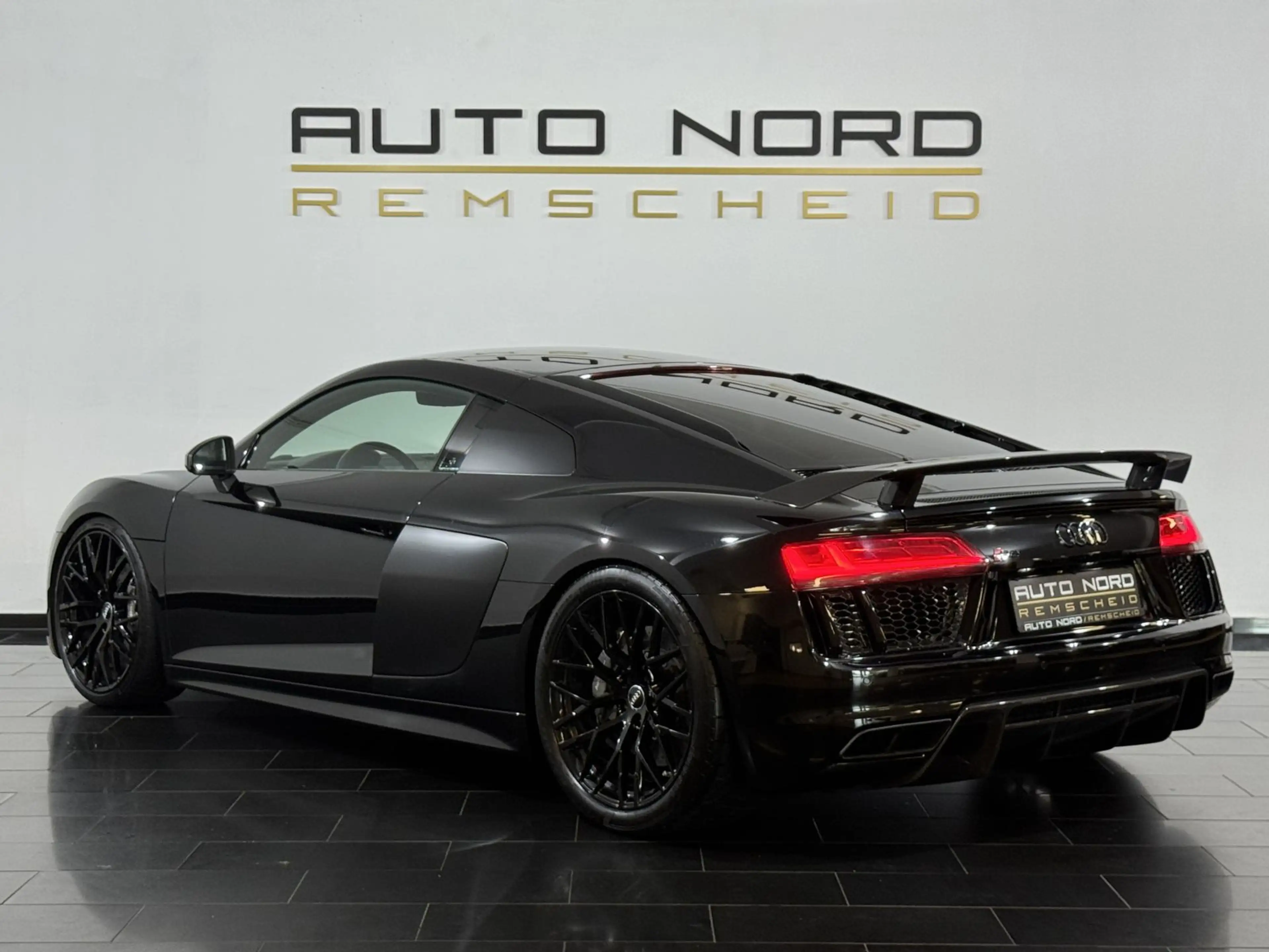 Audi R8 5.2 FSI plus q. *Laser*B&O*S-AGA*Carbon*Cam* — photo 11