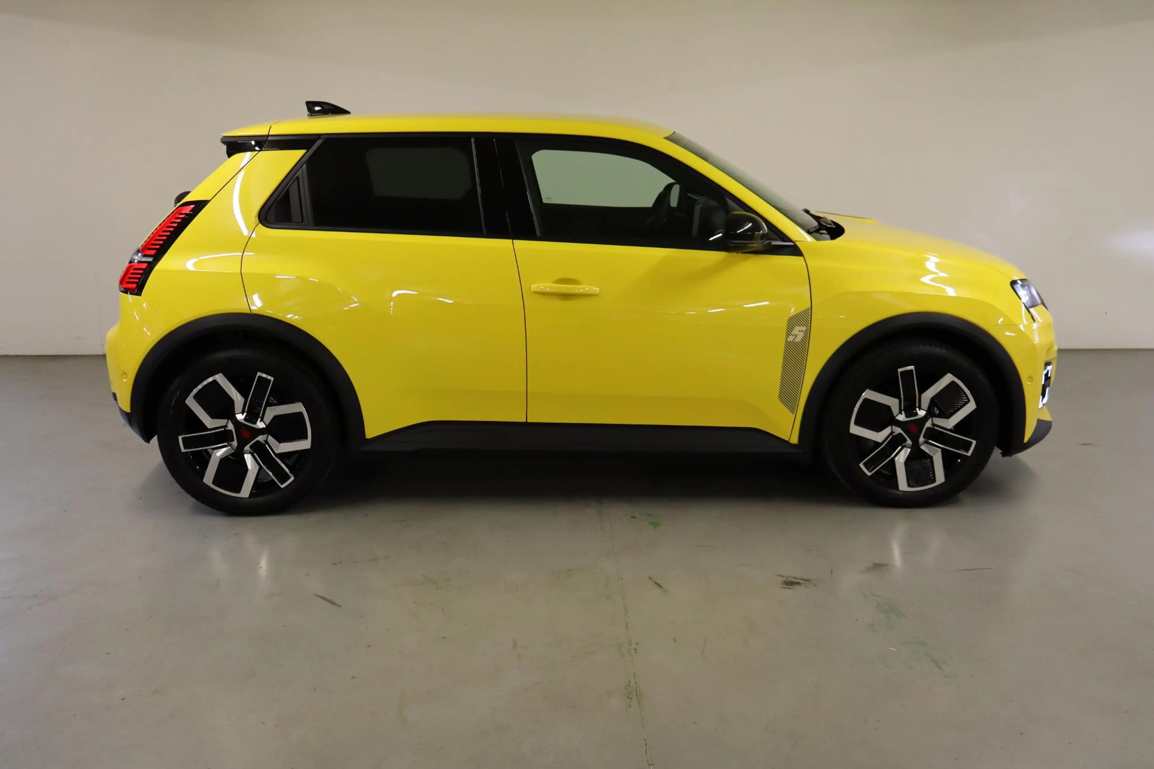 Renault R 5 comfort range techno 52 kWh | pack advanced drivin — photo 6