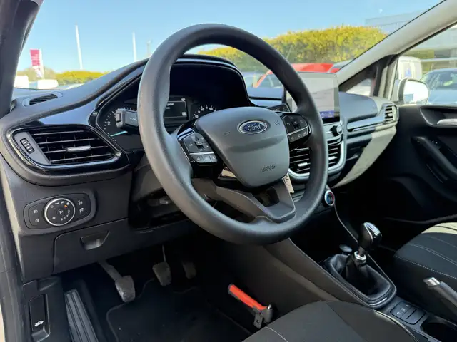 Ford Fiesta view 4