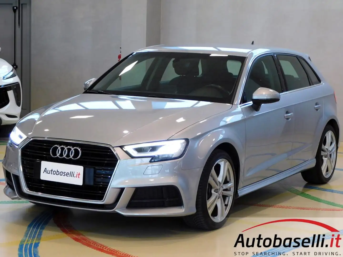 Audi A3 SPORTBACK 30 G-TRON S TRONIC 1.5 METANO Argintiu - 1