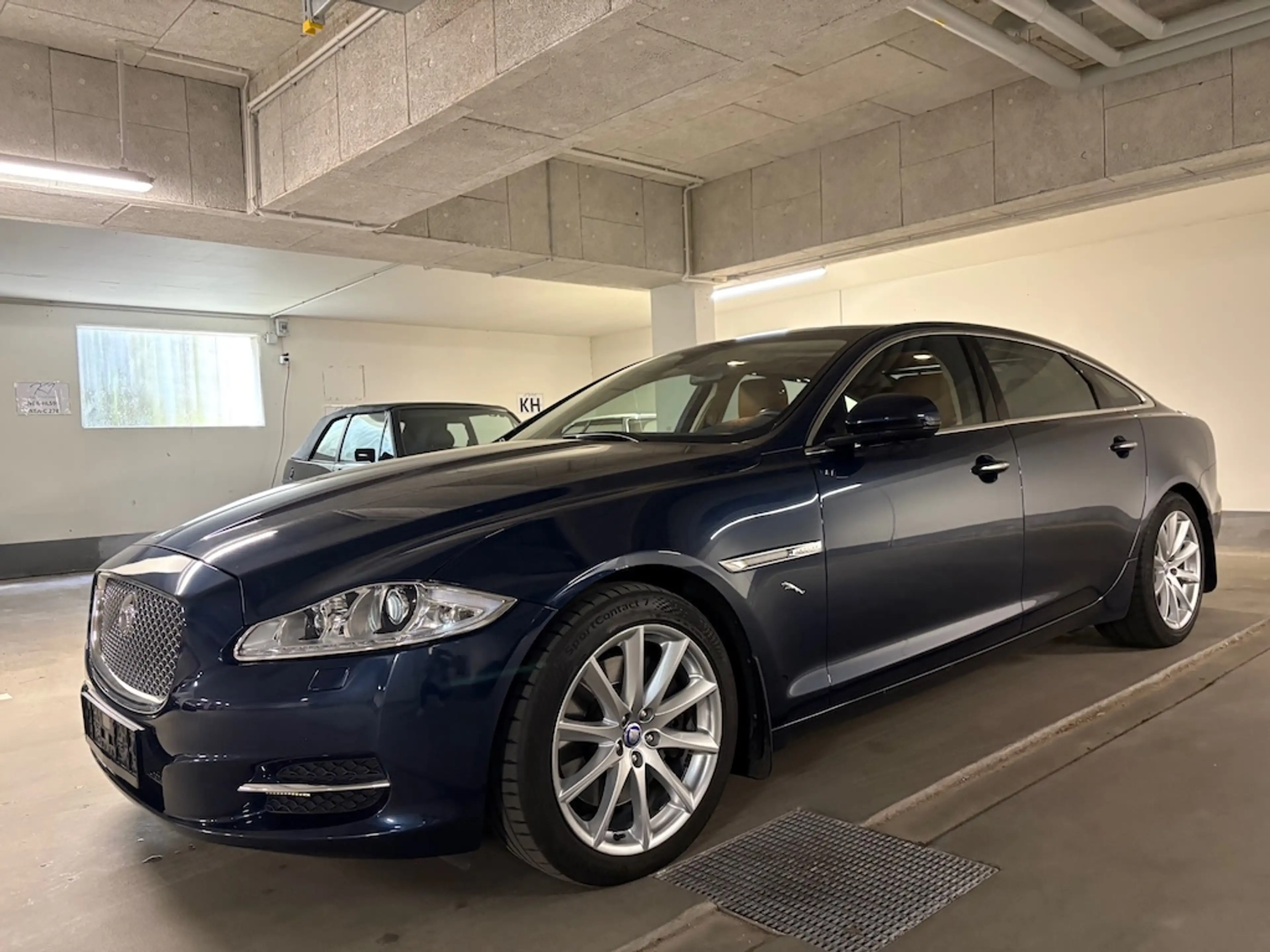 Jaguar XJ -L 3.0 **Portfolio**AWD** Langversion**VOLL+ — photo 3