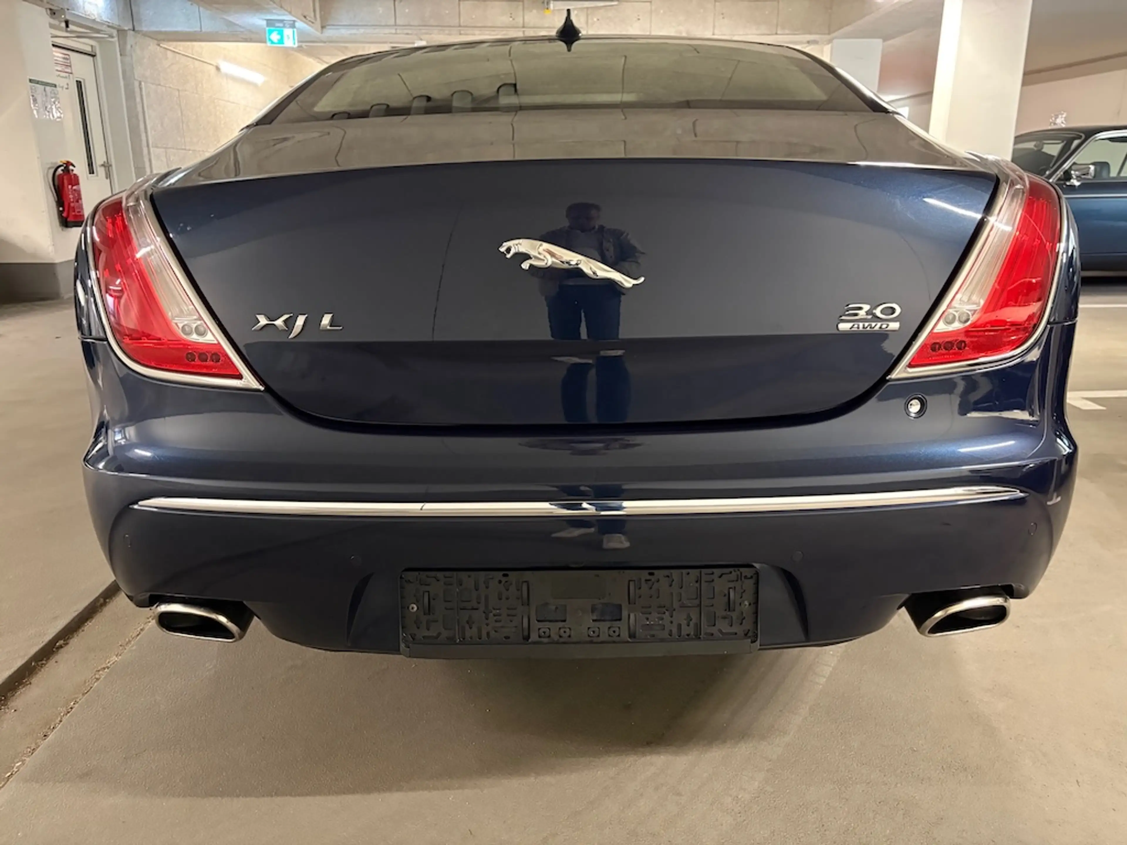 Jaguar XJ -L 3.0 **Portfolio**AWD** Langversion**VOLL+ — photo 9