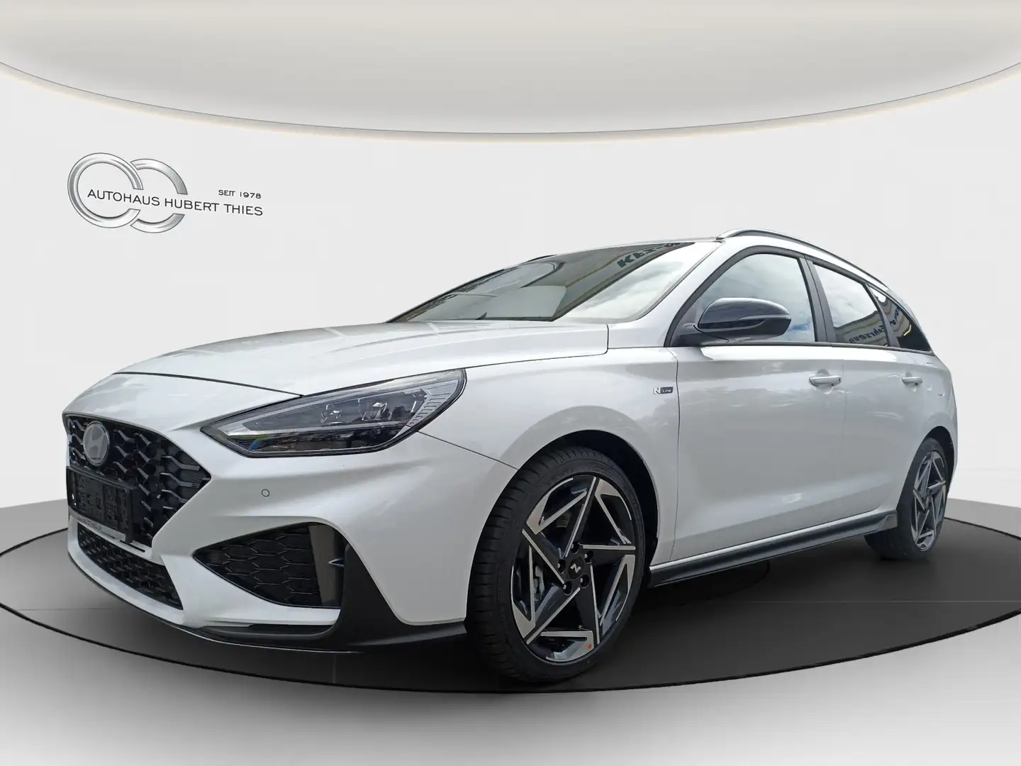 Hyundai i30 cw 1.5 T-GDI N-Line Weiß - 1