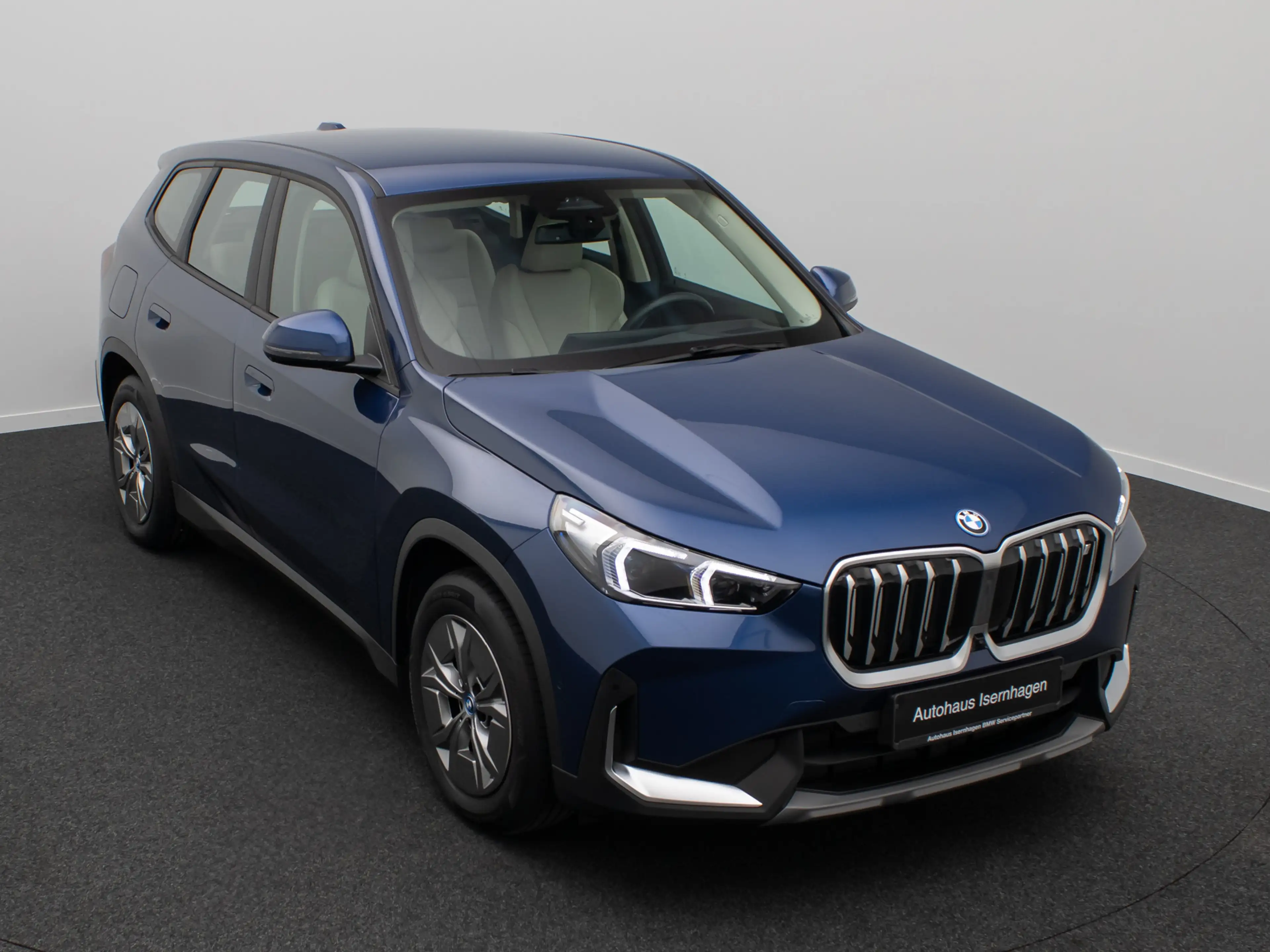 BMW iX1 360° HUD DAB Komfort AHK M Sport Leder — photo 3