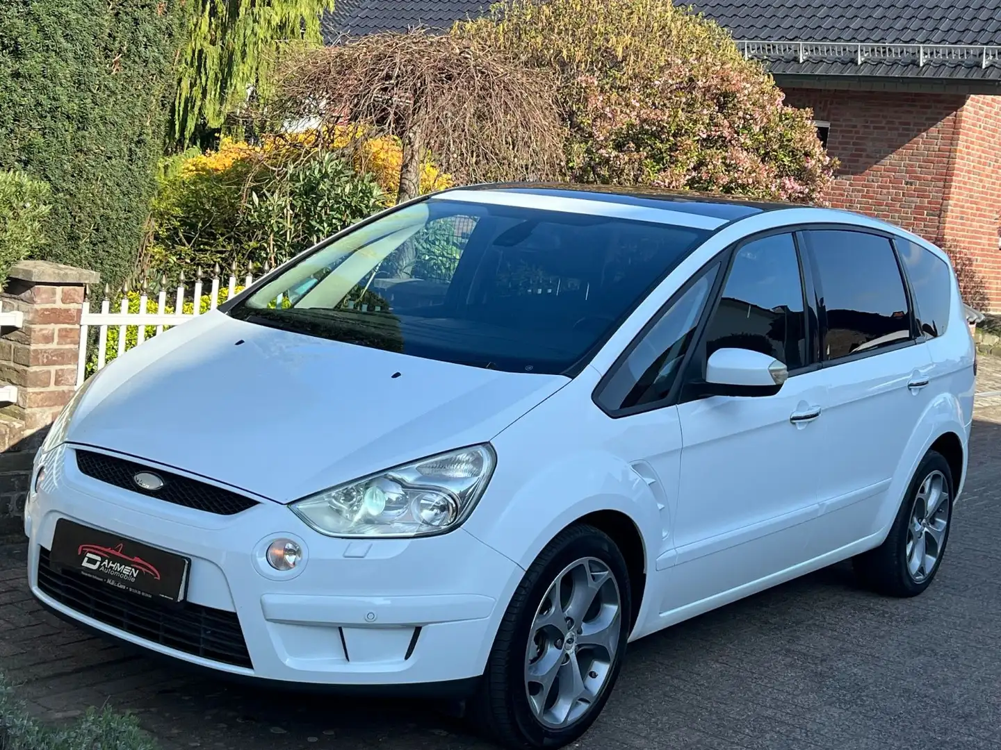 Ford S-Max TITANIUM*7-Sitzer*Leder*Nav*XEN*PANORAMA* Bianco - 1