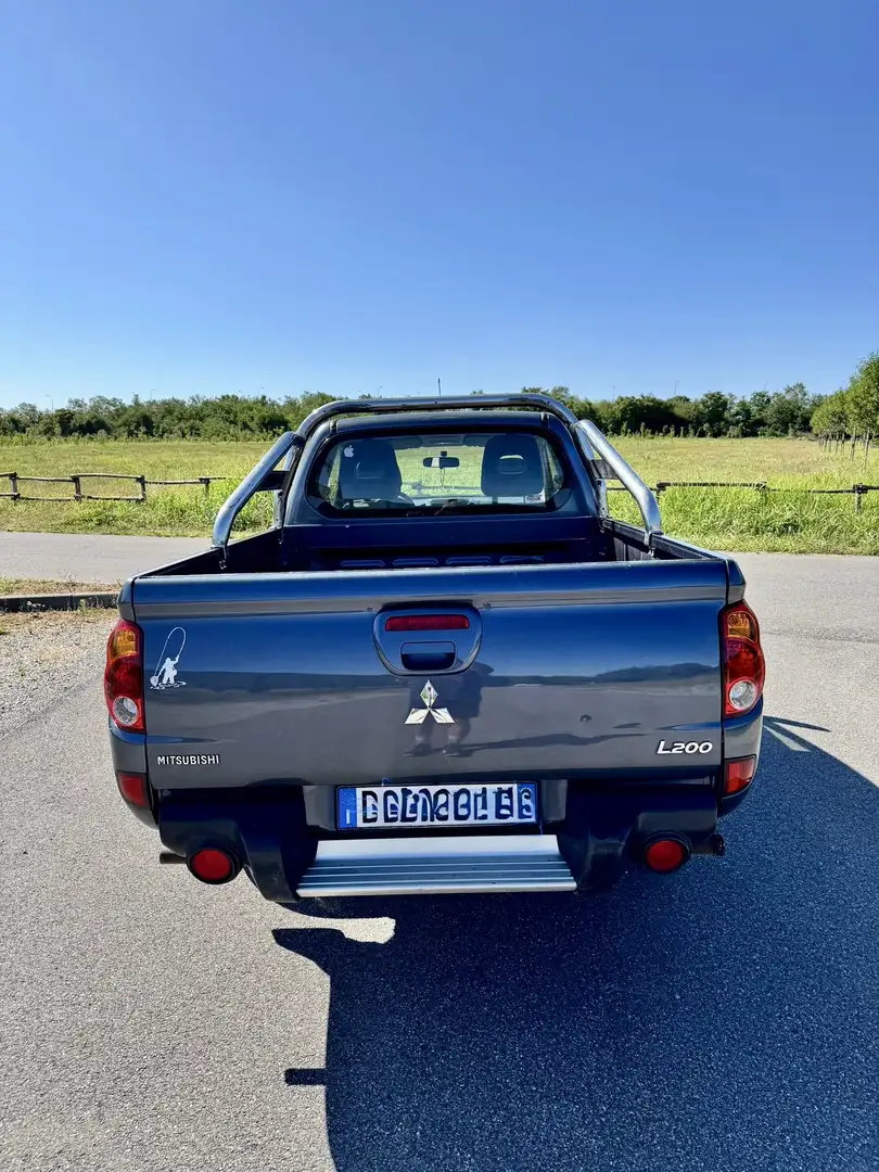 Mitsubishi L200 c.cab 2.5d - 1