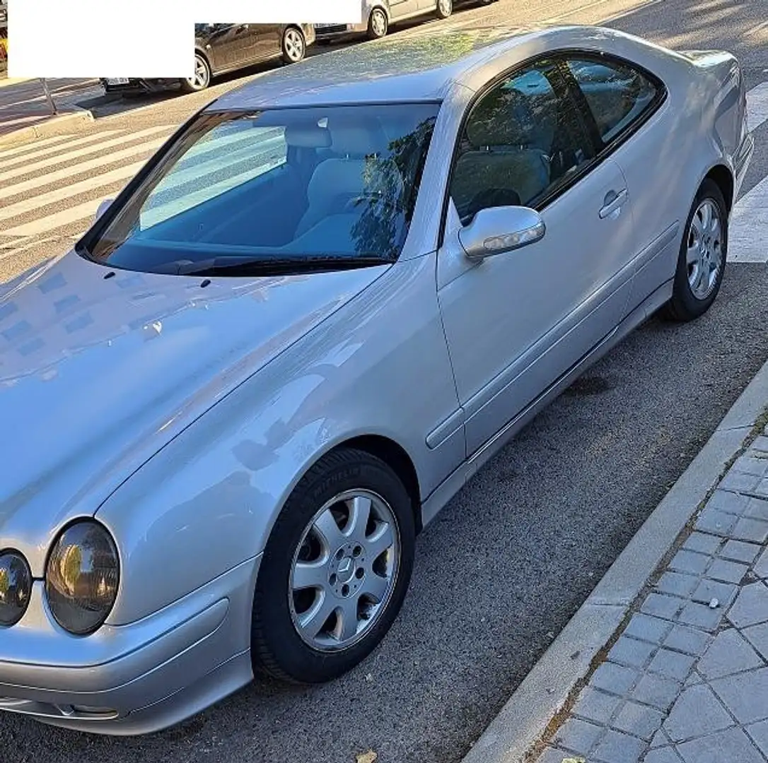 Mercedes-Benz CLK 230 K Avantgarde - 2
