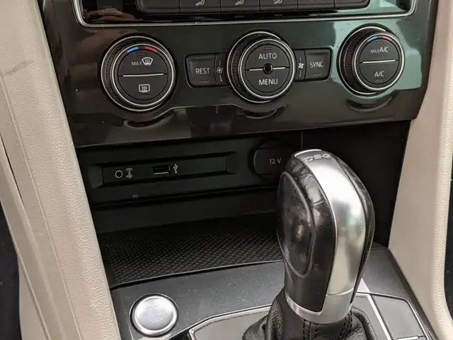 Volkswagen Tiguan view 10