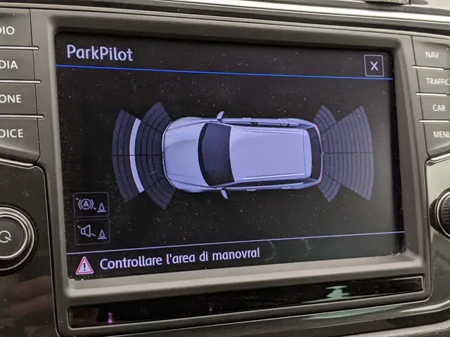 Volkswagen Tiguan view 14