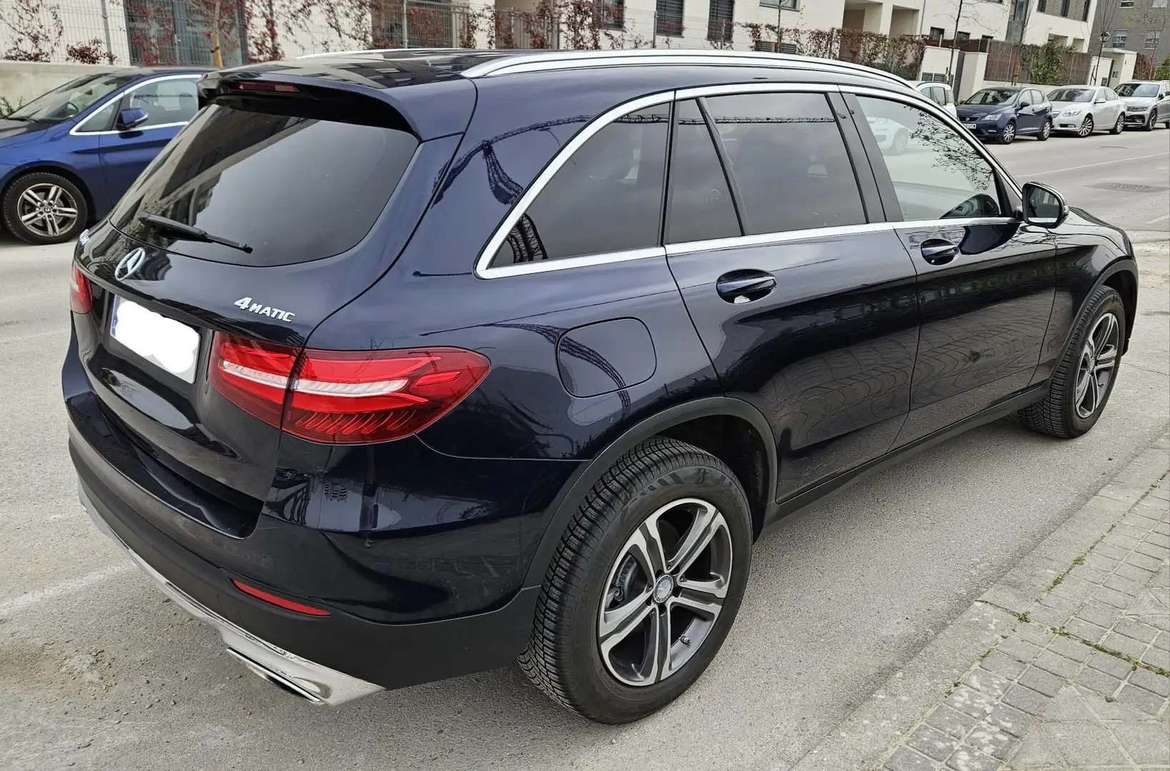 Mercedes-Benz GLC 300 - 1
