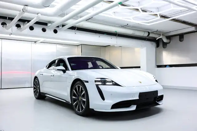 Porsche Taycan