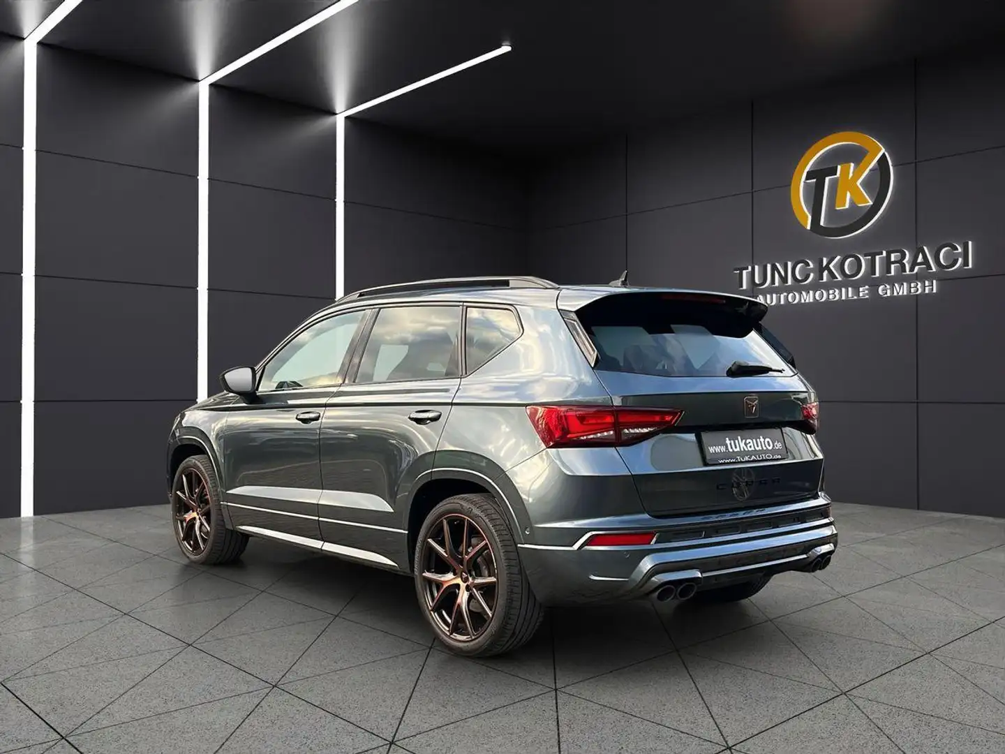 CUPRA Ateca 2.0 TSI DSG 4DRIVE|PANO|AHK|BEATS|360|VOLL Grau - 2