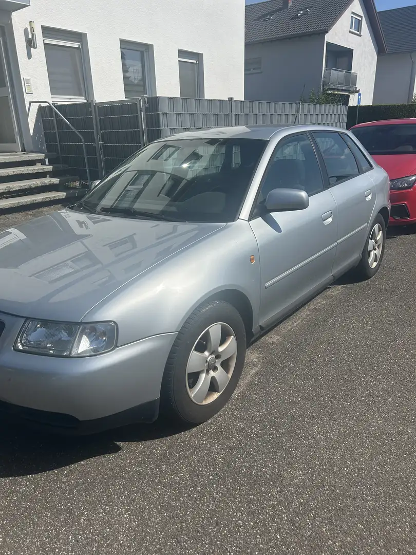 Audi A3 1.8 Ambiente Argent - 2