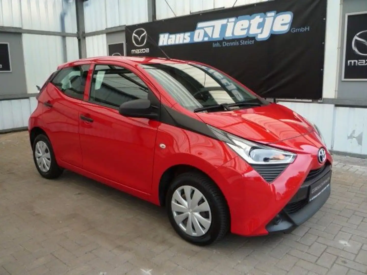 Toyota AYGO Klima*Ganzjahresreifen* x-play Club Rouge - 2