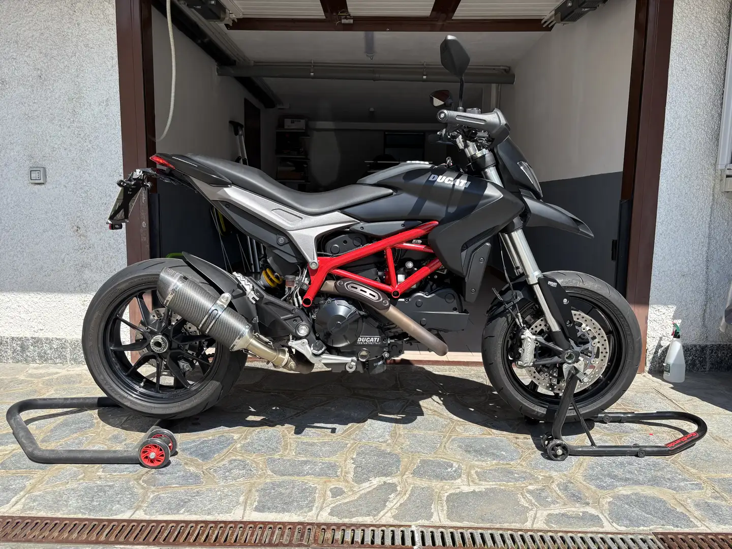 Ducati Hypermotard 821 - 1