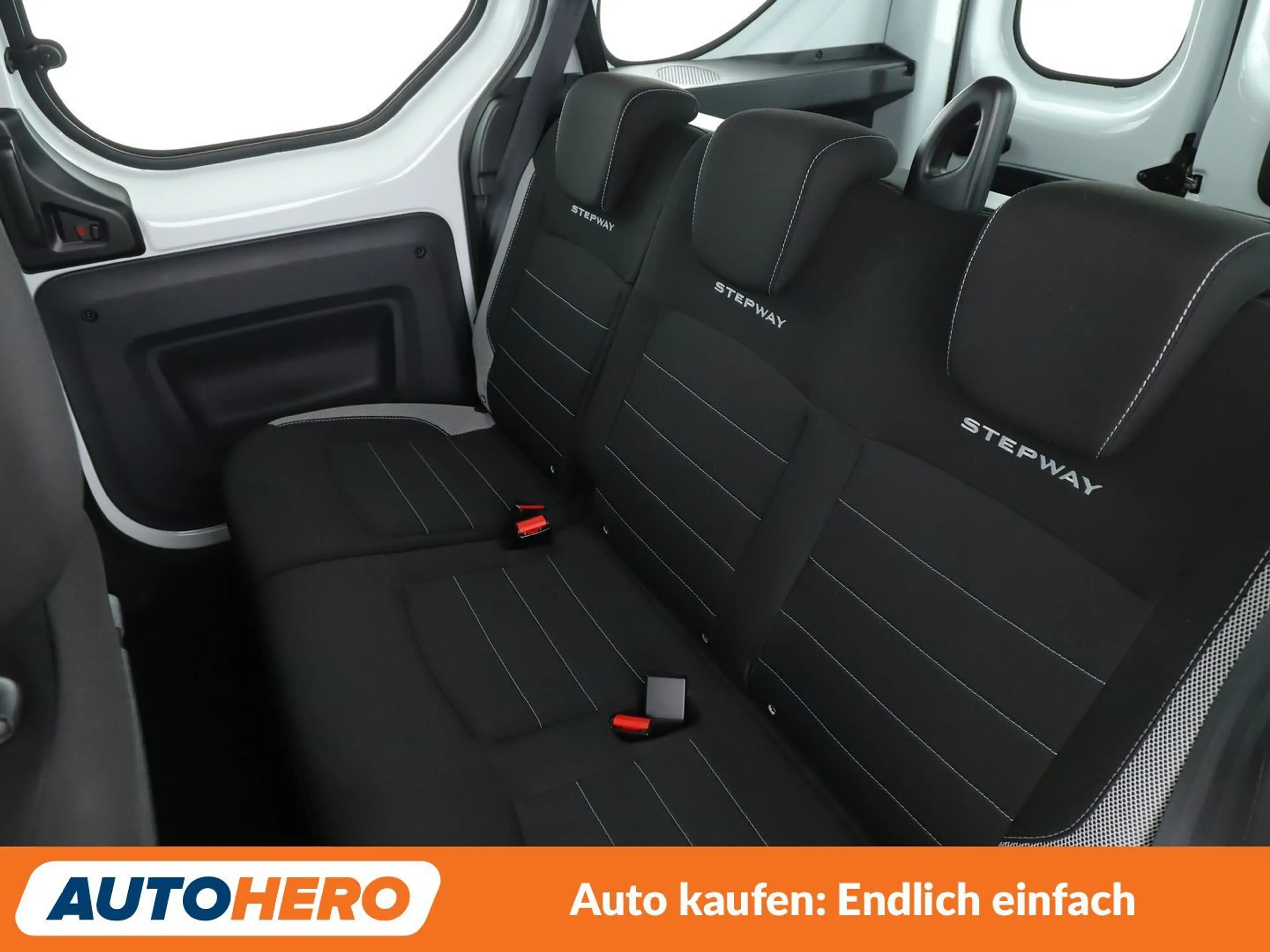 Dacia Dokker 1.6 SCe Stepway *NAV*TEMPO*CAM*PDC*AHK*KLIMA* — photo 14