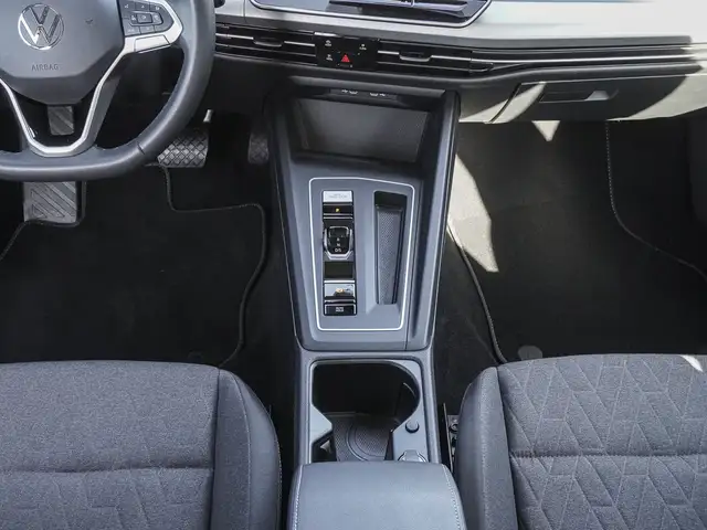 Volkswagen Golf view 14