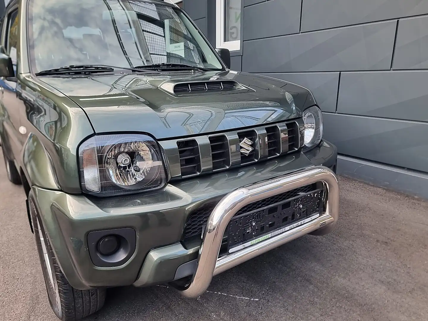 Suzuki Jimny VX 1,3 spezial **SEHR-GEPFLEGT** Grün - 2
