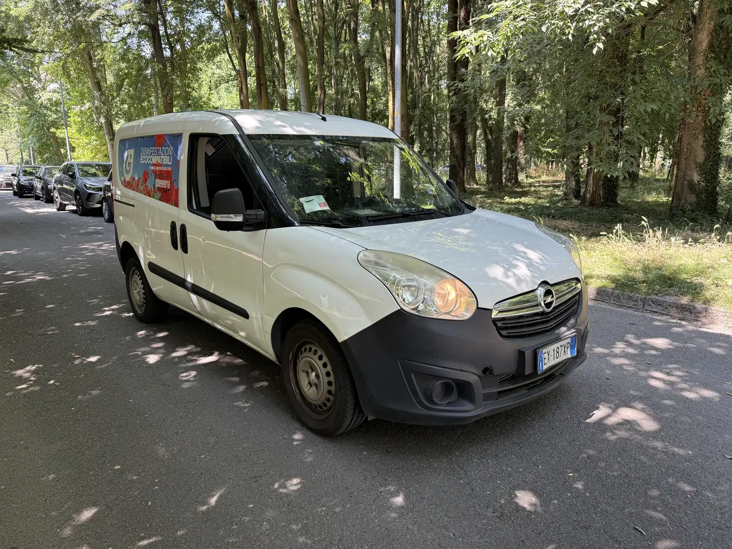 Opel Combo 1.4 metano. 300,000 km E6. 2014 - 2
