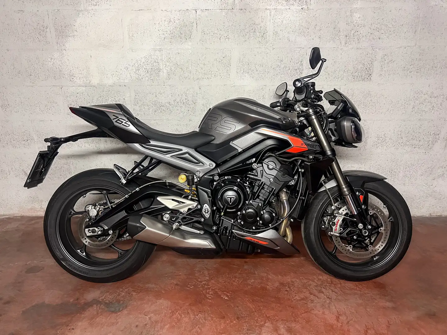 Triumph Street Triple 765 RS Grijs - 2