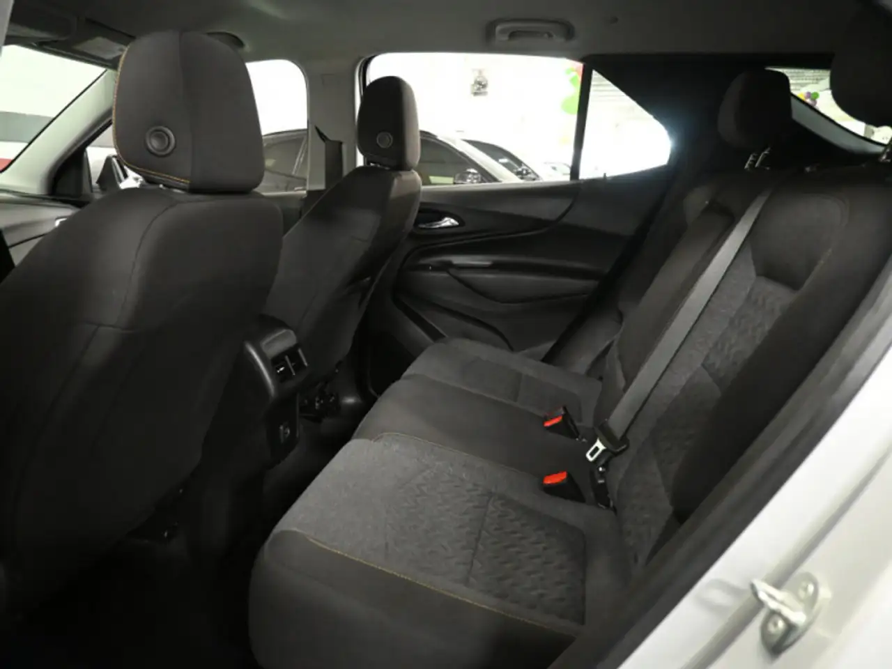 Chevrolet Equinox снимка Chevrolet Equinox