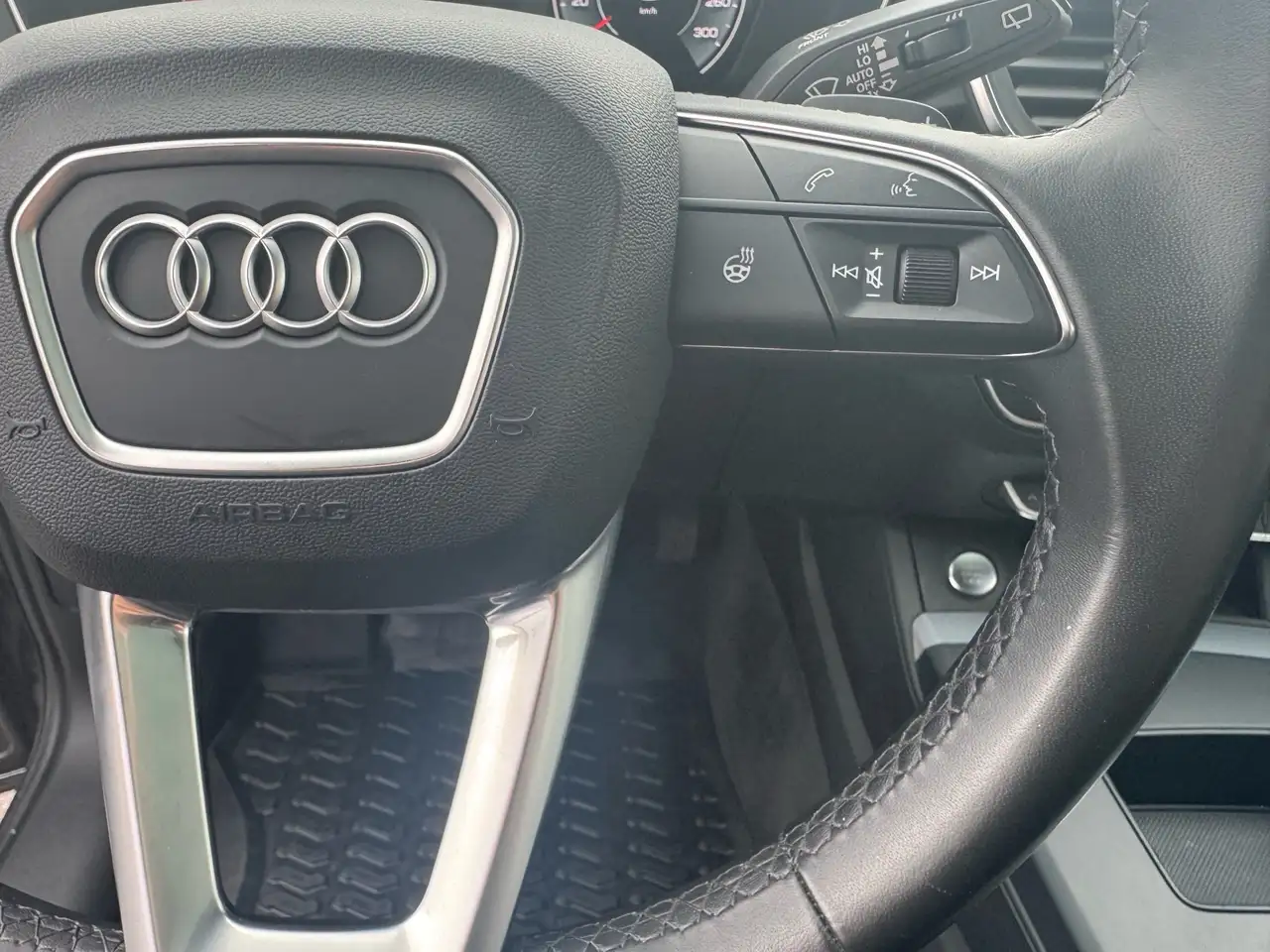 Audi Q5 снимка Audi Q5