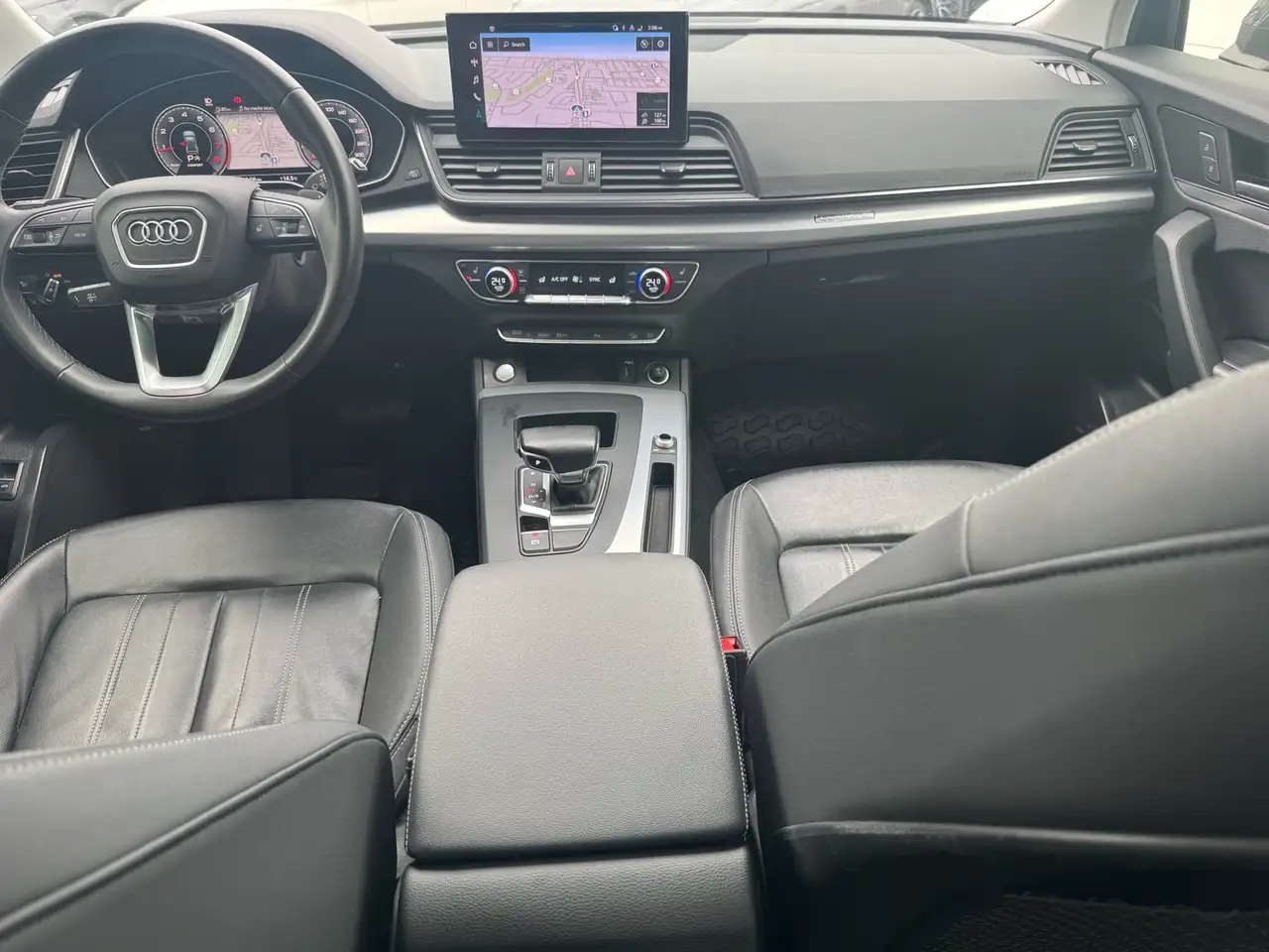 Audi Q5 снимка Audi Q5