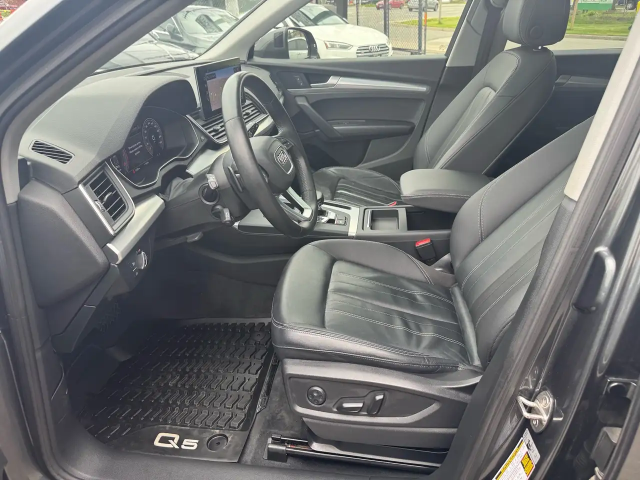 Audi Q5 снимка Audi Q5