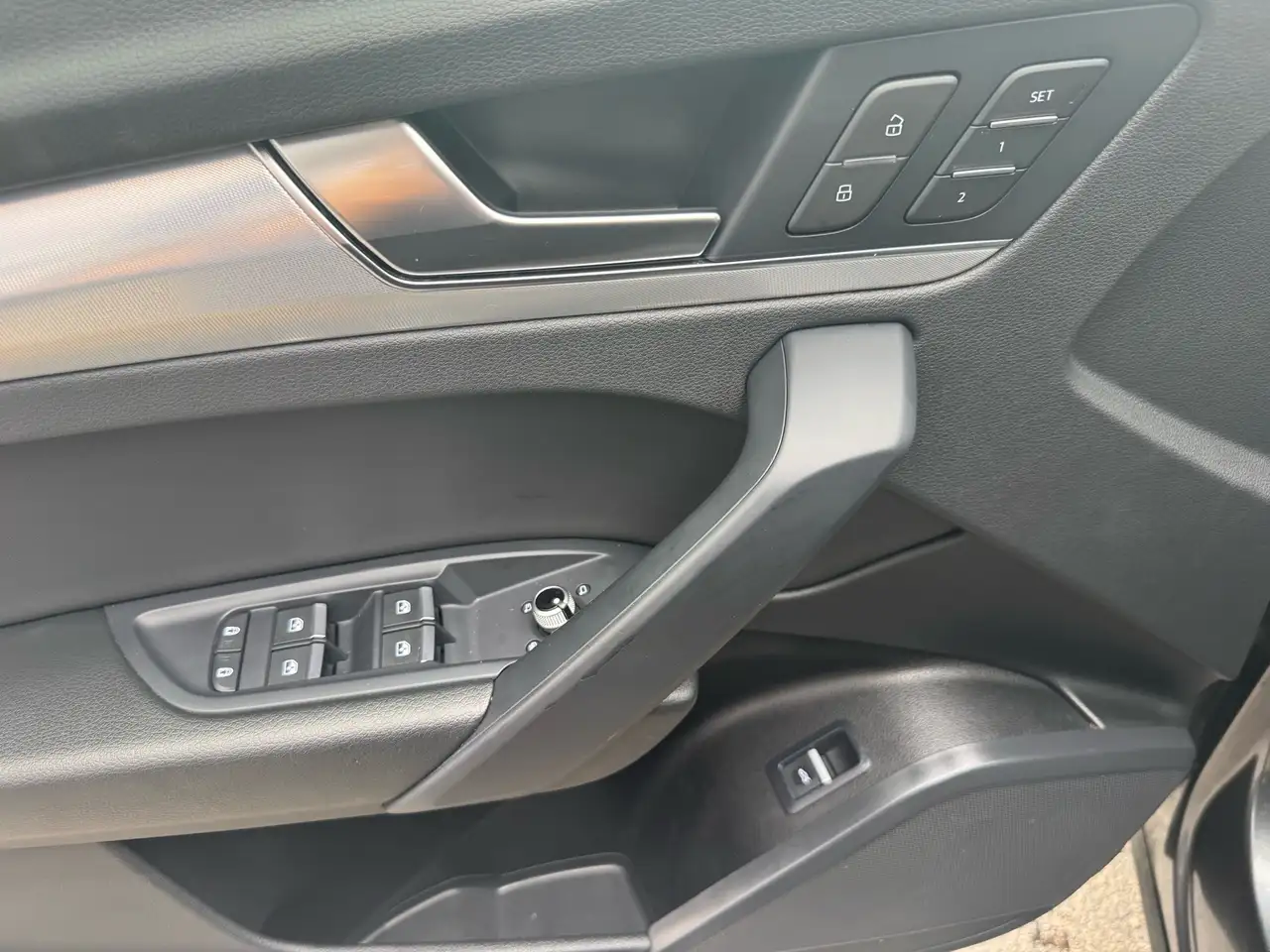 Audi Q5 снимка Audi Q5