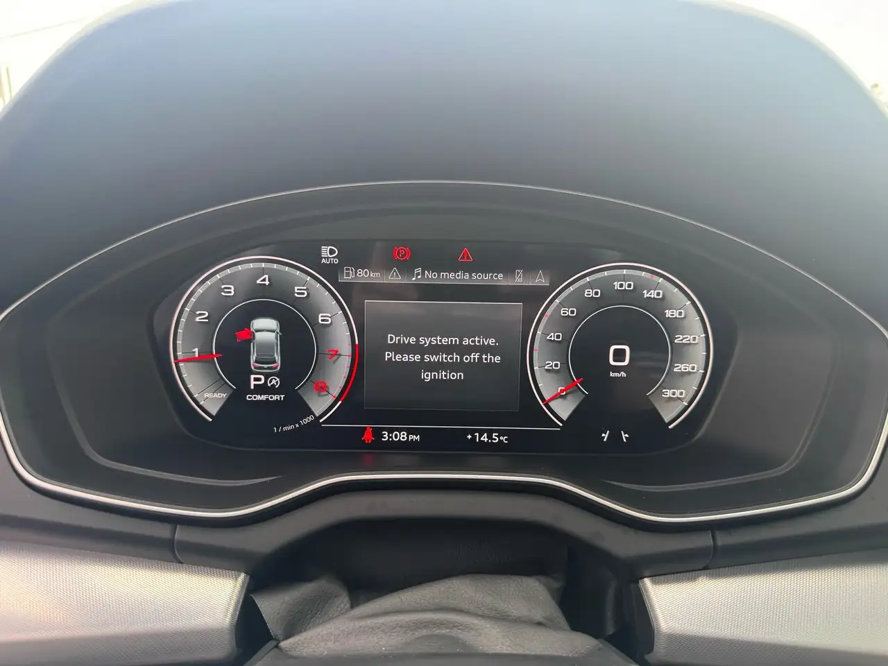 Audi Q5 снимка Audi Q5