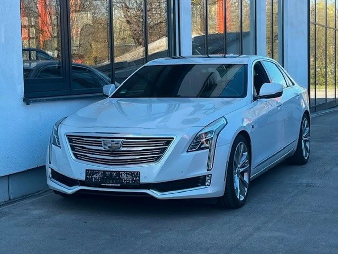 Cadillac CT6 Platinum AWD White - 2