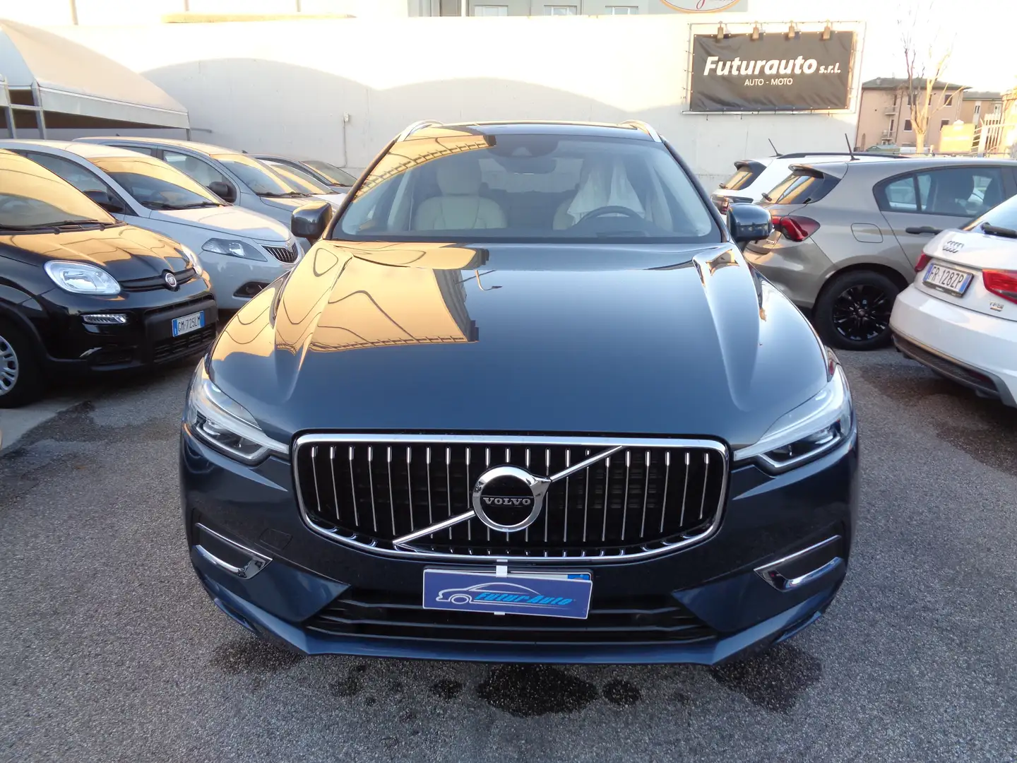 Volvo XC60 XC60 II 2018 2.0 d4 awd geartronic my18 Blu/Azzurro - 1