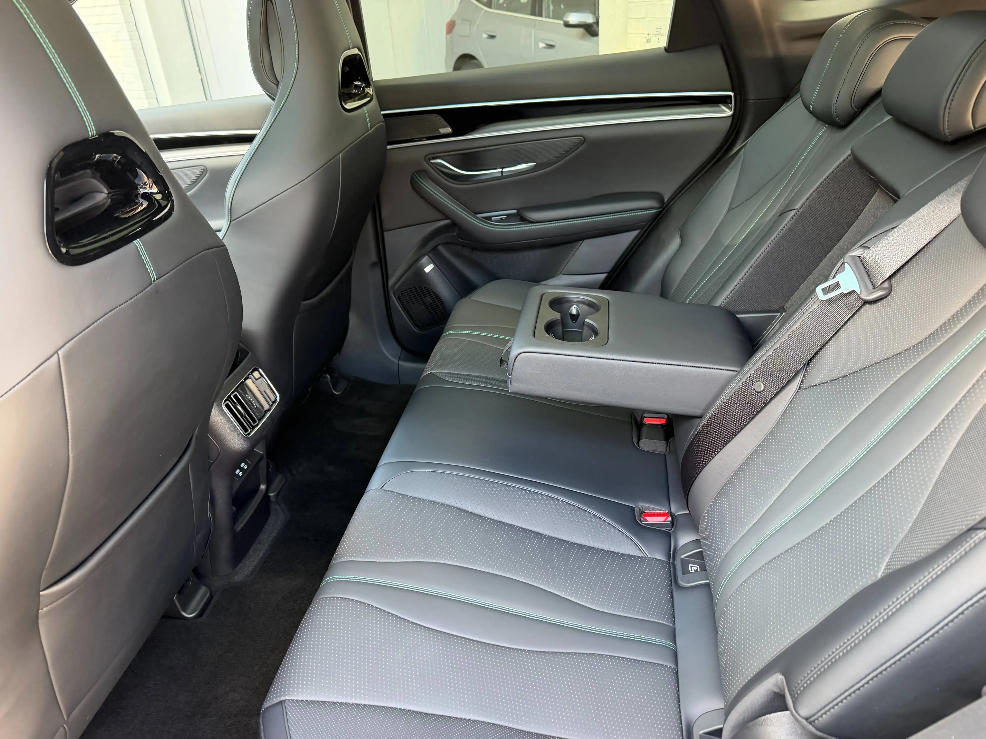BYD Seal U DM-i Boost PHEV Leder Pano NEW 0 KM 6j Fabriekswaarborg — photo 12