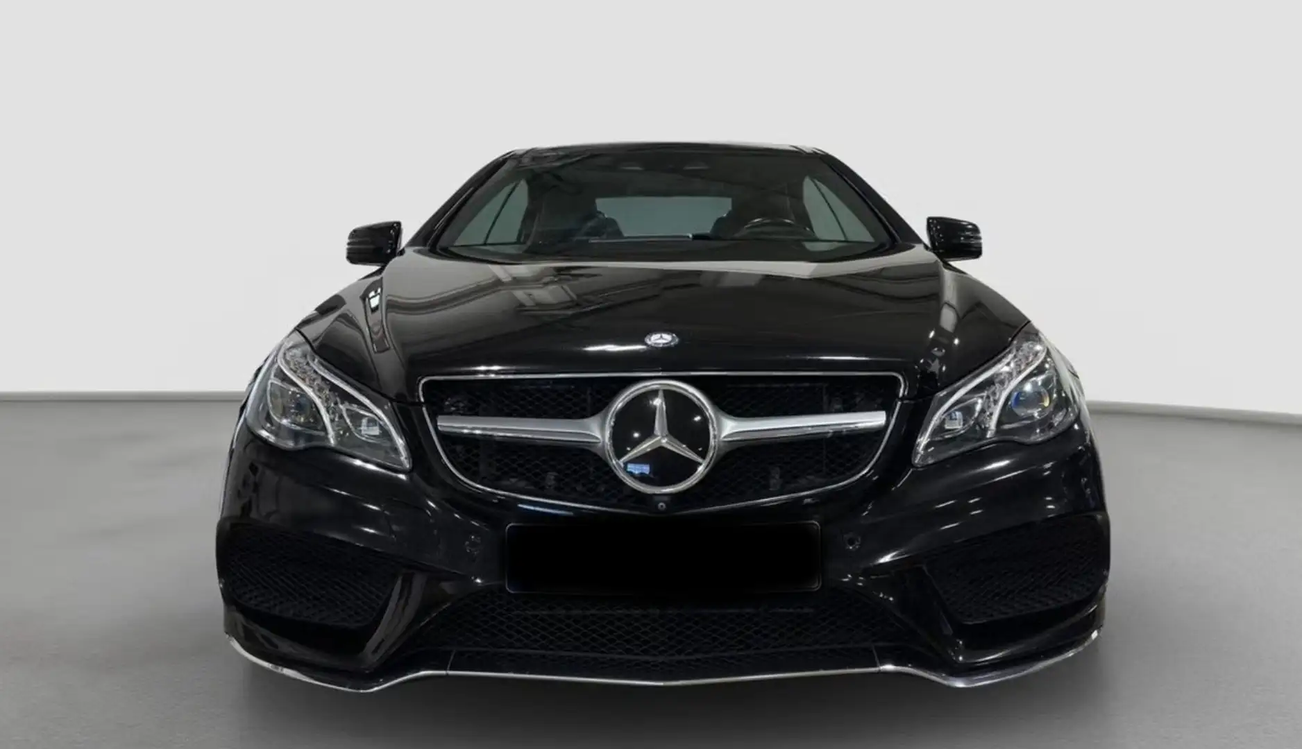 Mercedes-Benz E 350 4Matic AMG*PANO*ACC*SCHEKHEFT* Noir - 2