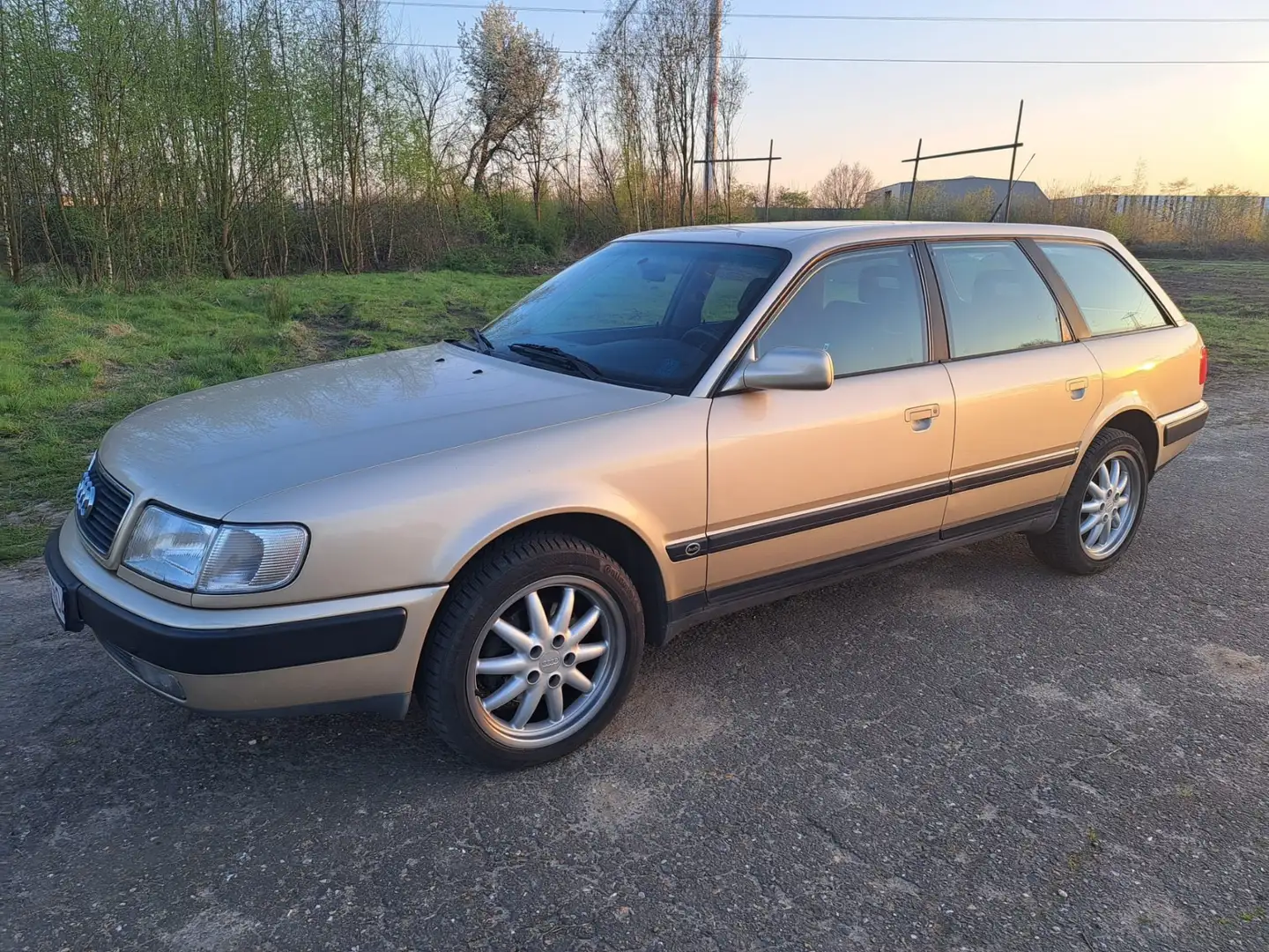 Audi 100 C4 Avant 2.8 V6 quattro Automatik - 2