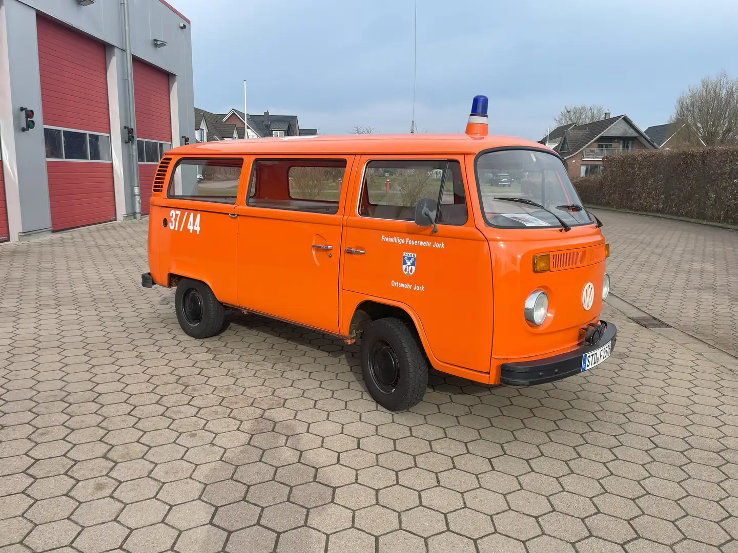 Volkswagen T2 Oranžová - 1