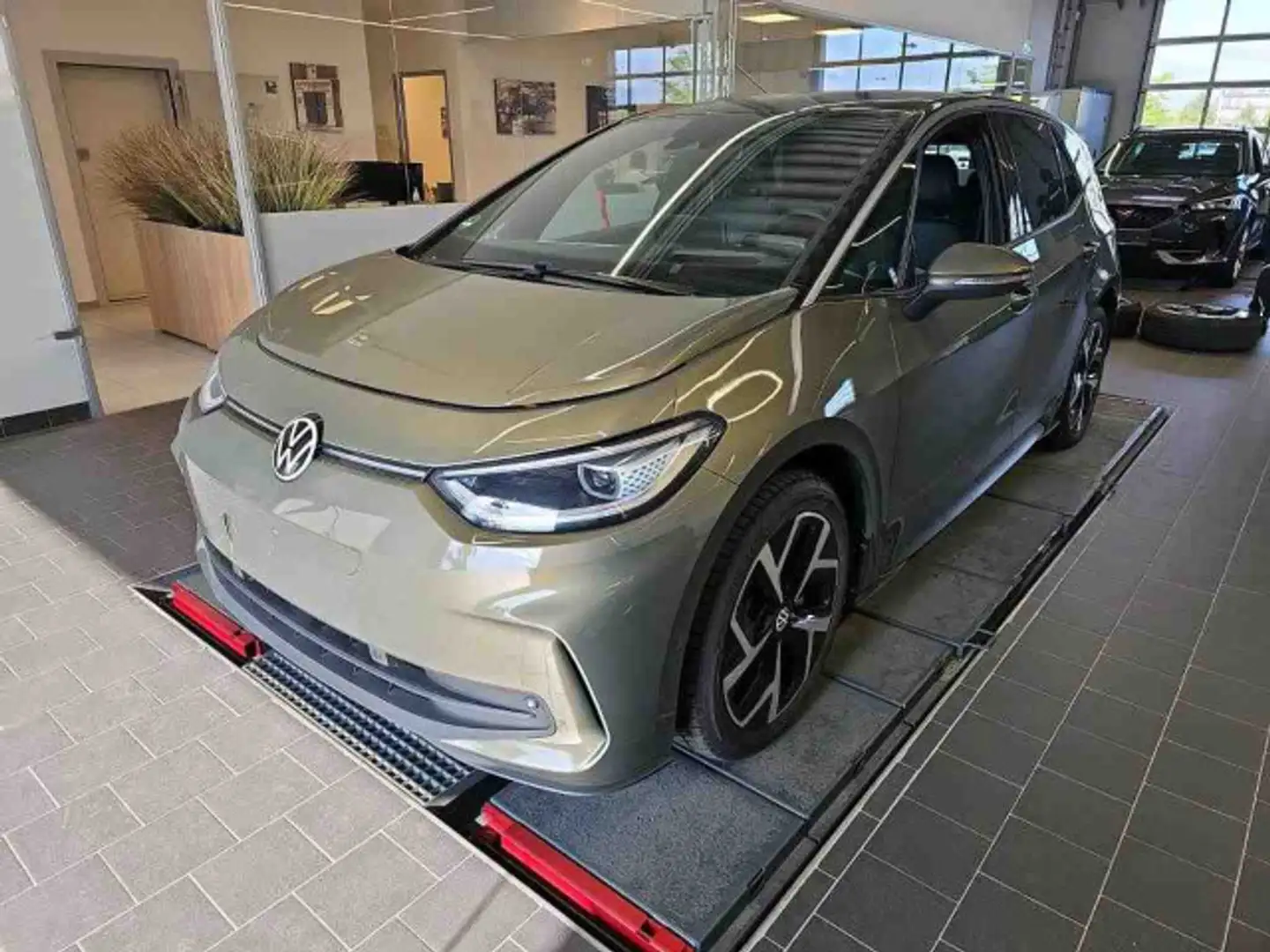 Volkswagen ID.3 Pro S *IQ-MATRIX*ACC*360°*AR-HuD*NAV*SHZ* Grün - 2