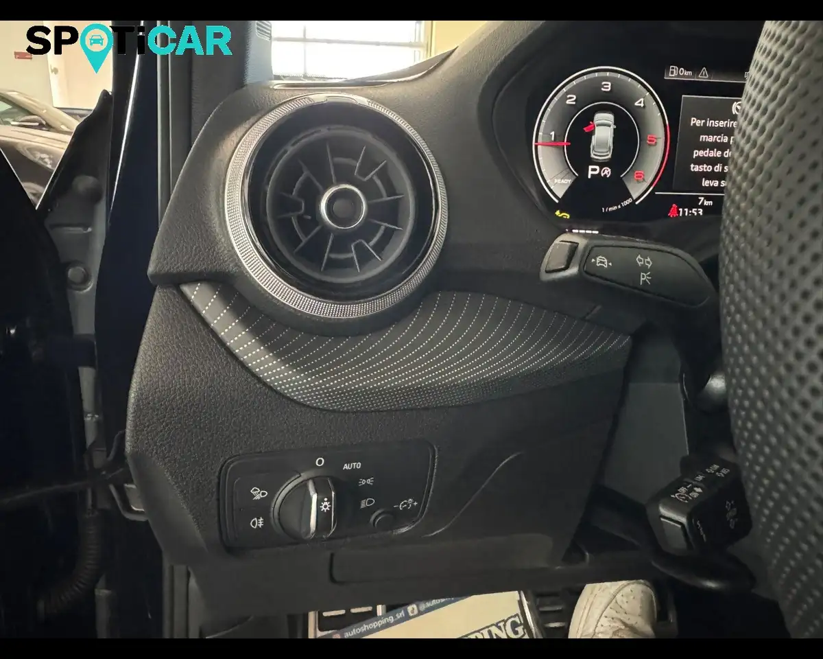 Audi Q2 35 2.0 tdi Identity Black s-tronic, миниатюра 24