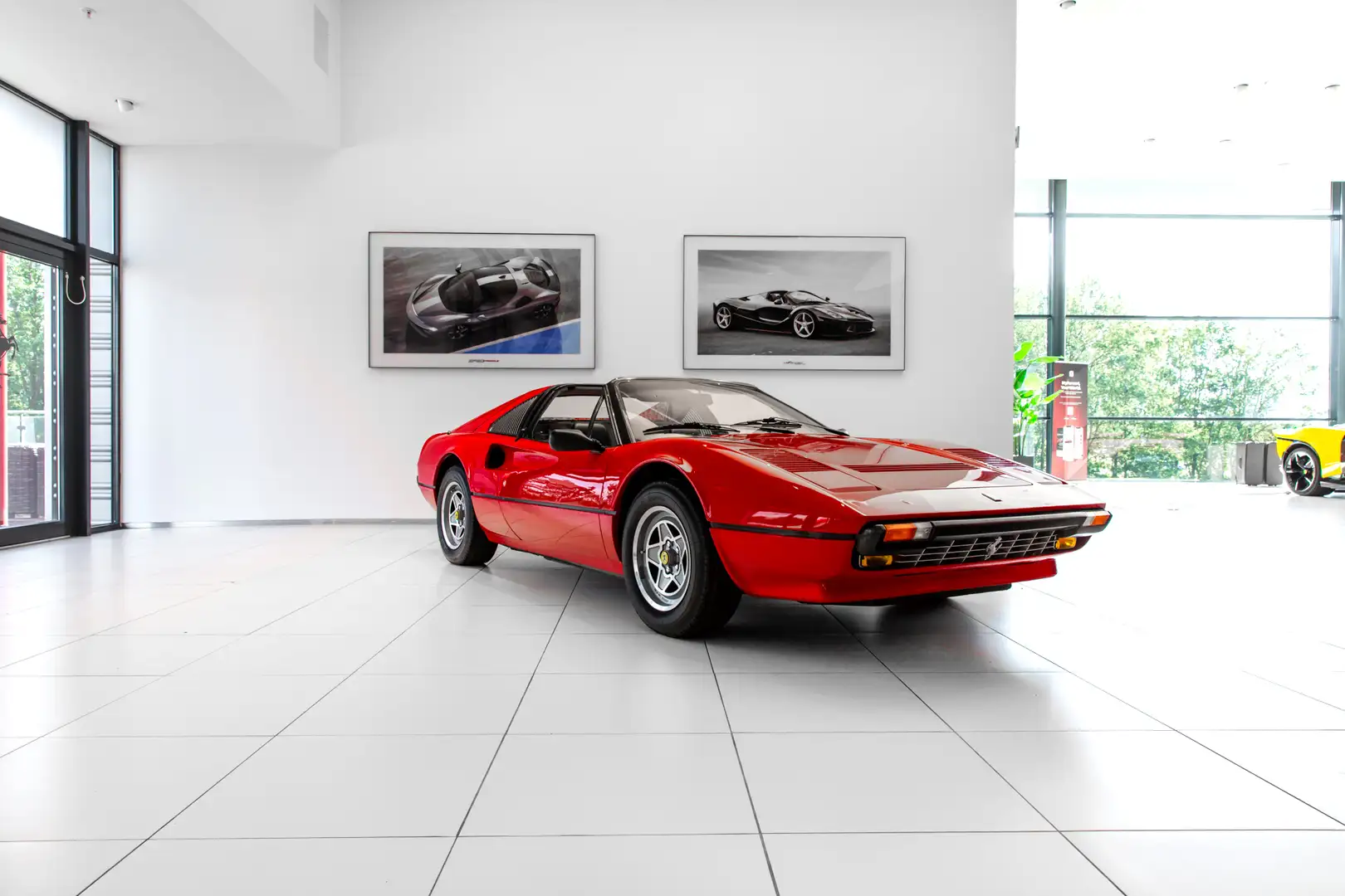 Ferrari 308 GTSi Quattrovalvole ~Ferrari Munsterhuis~ Rot - 1