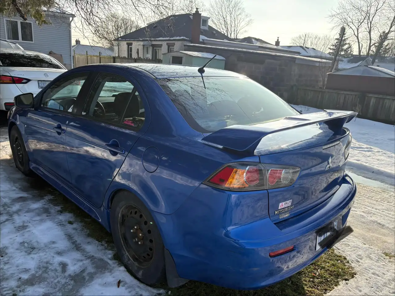 Mitsubishi Lancer снимка Mitsubishi Lancer