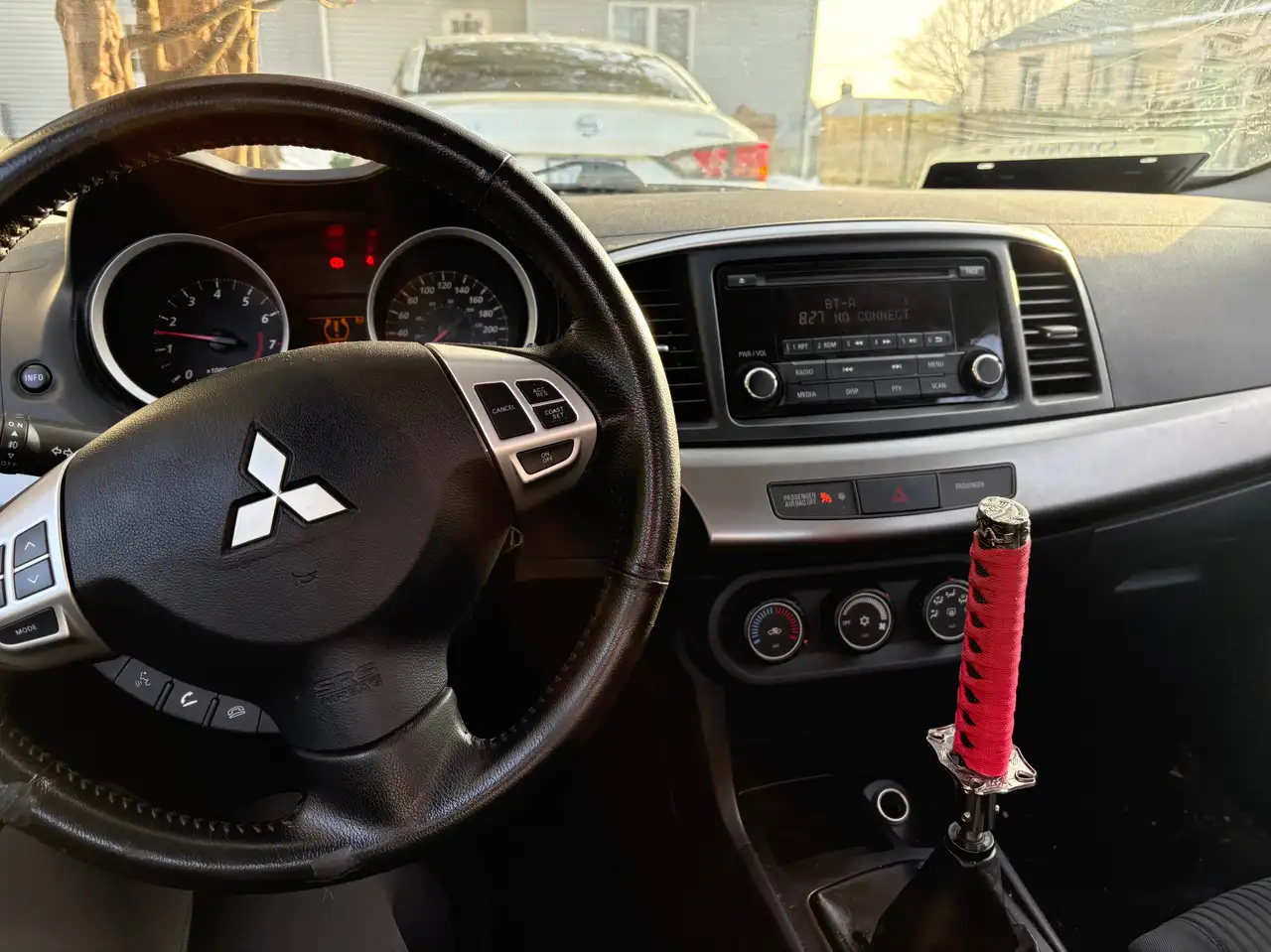 Mitsubishi Lancer снимка Mitsubishi Lancer