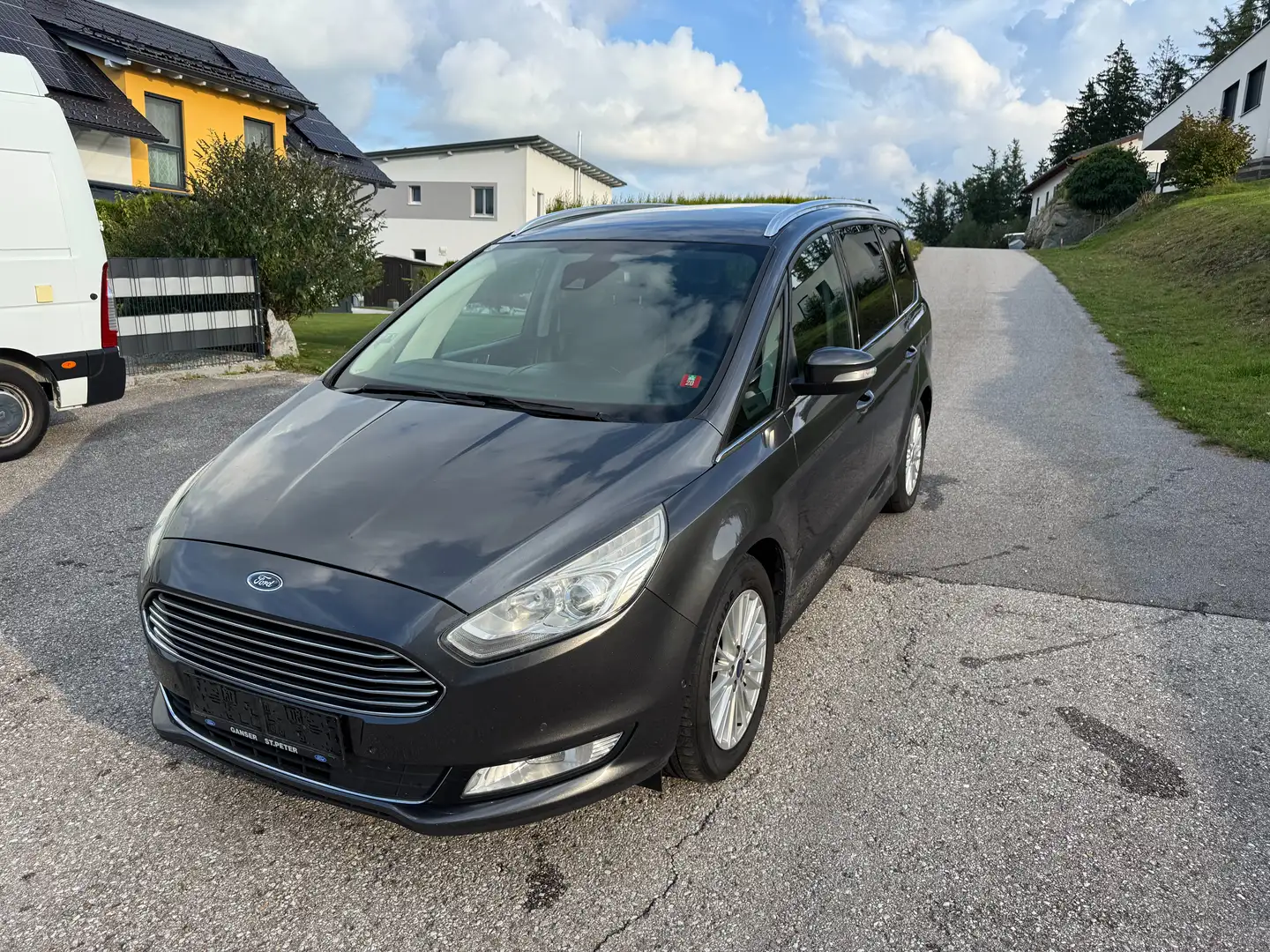 Ford Galaxy Galaxy 2,0 TDCi Titanium Start/Stop Titanium Grau - 1
