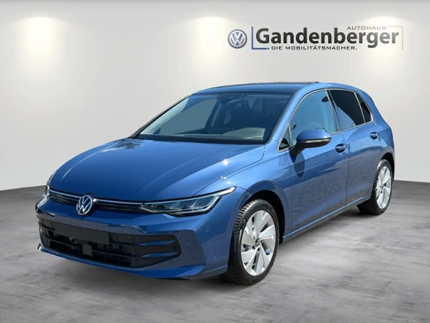 Volkswagen Golf VIII Lim. Life 1.5 TSI 116 PS 6-Gang Bleu - 2