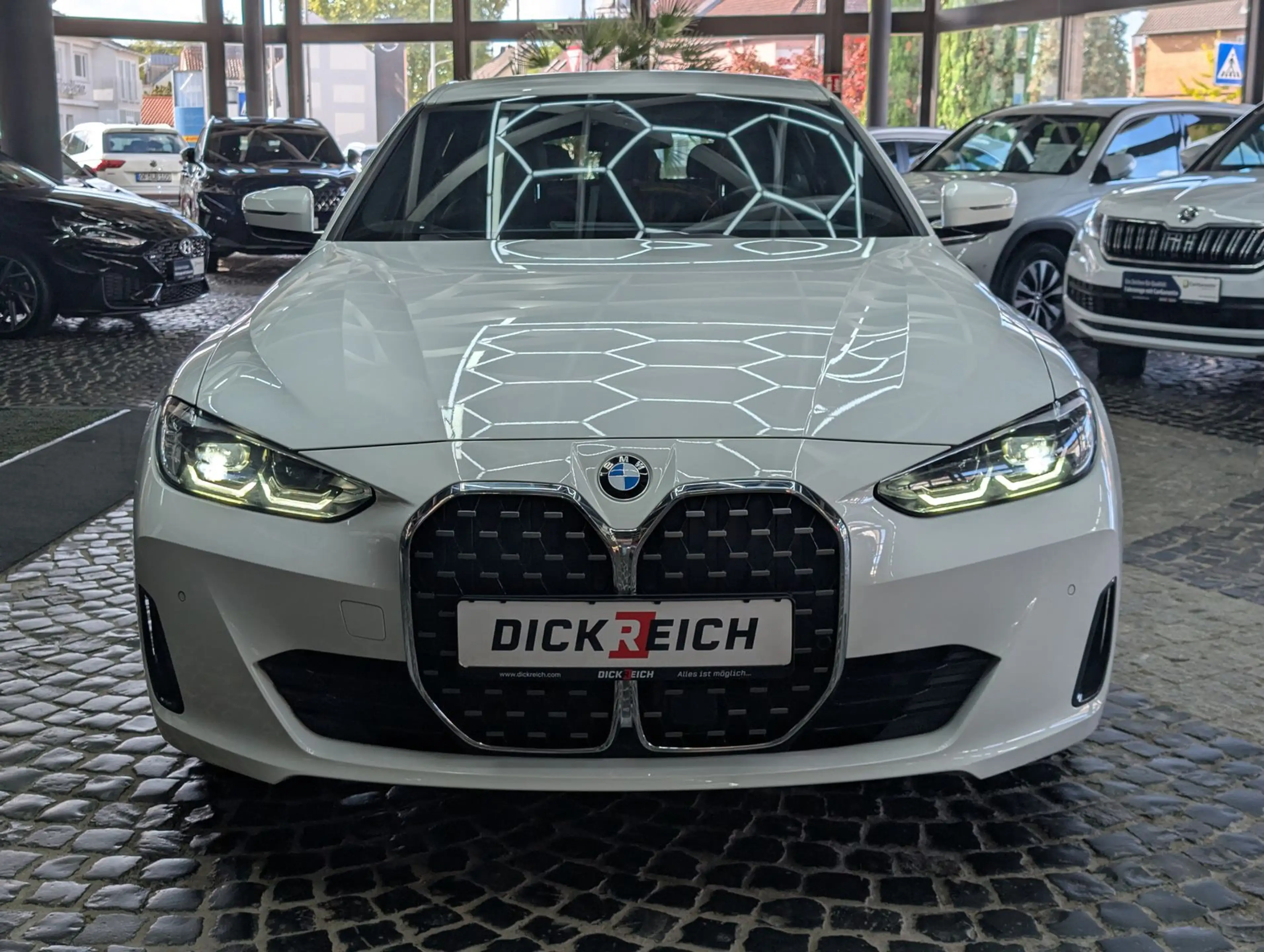BMW 420 i Shadow H&K*AHK*LED*SHZ*KAM*LEDER*SHZ*SPORT — photo 3