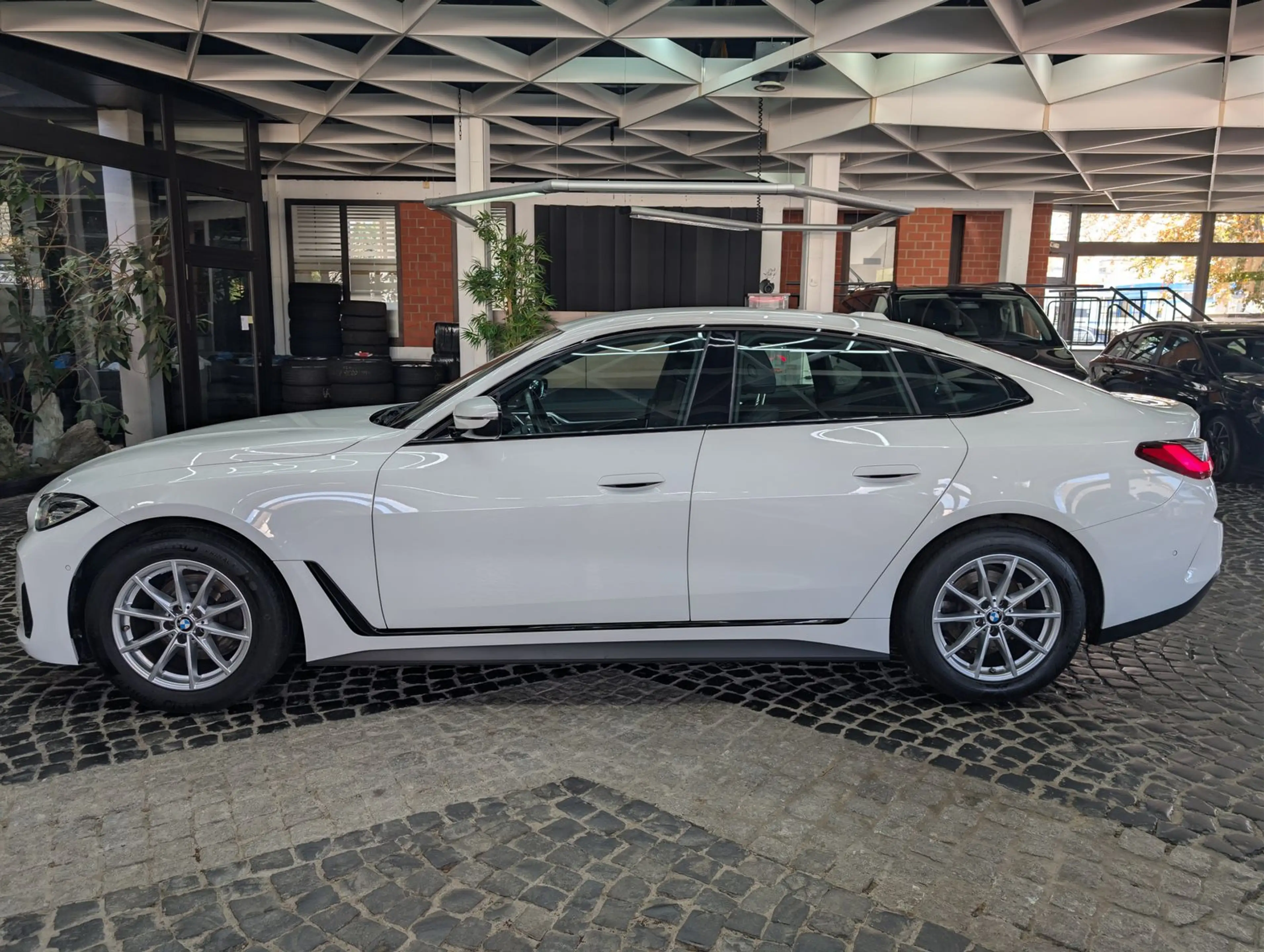 BMW 420 i Shadow H&K*AHK*LED*SHZ*KAM*LEDER*SHZ*SPORT — photo 5