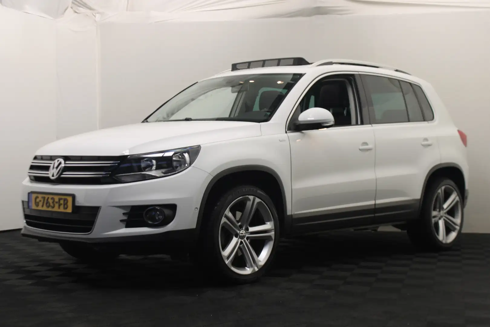 Volkswagen Tiguan 2.0 TDI Sport&Style 4Motion |Pano|Navi| Wit - 1